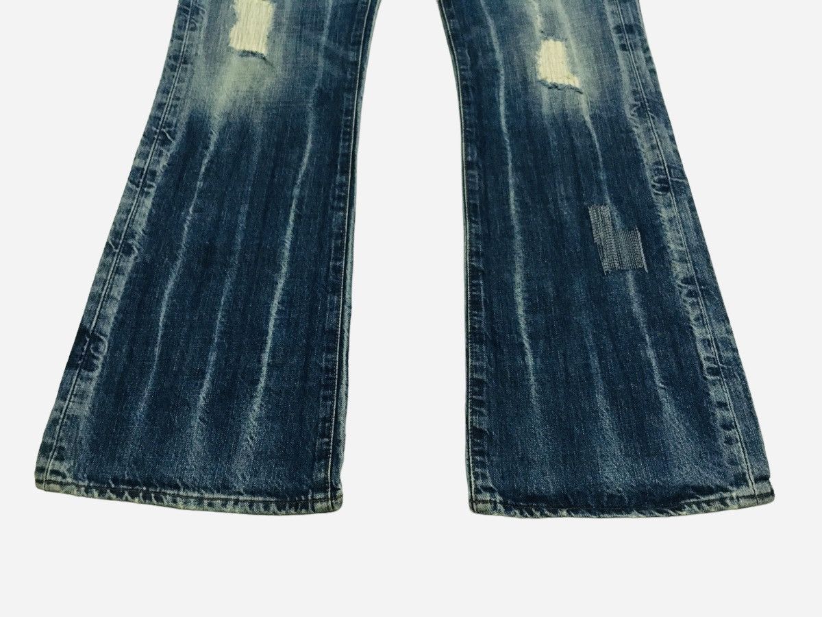 Guess Rare Design Vintage Brand Guess Flared Jeans 2000s Size US 32 / EU 48 - 5 Thumbnail