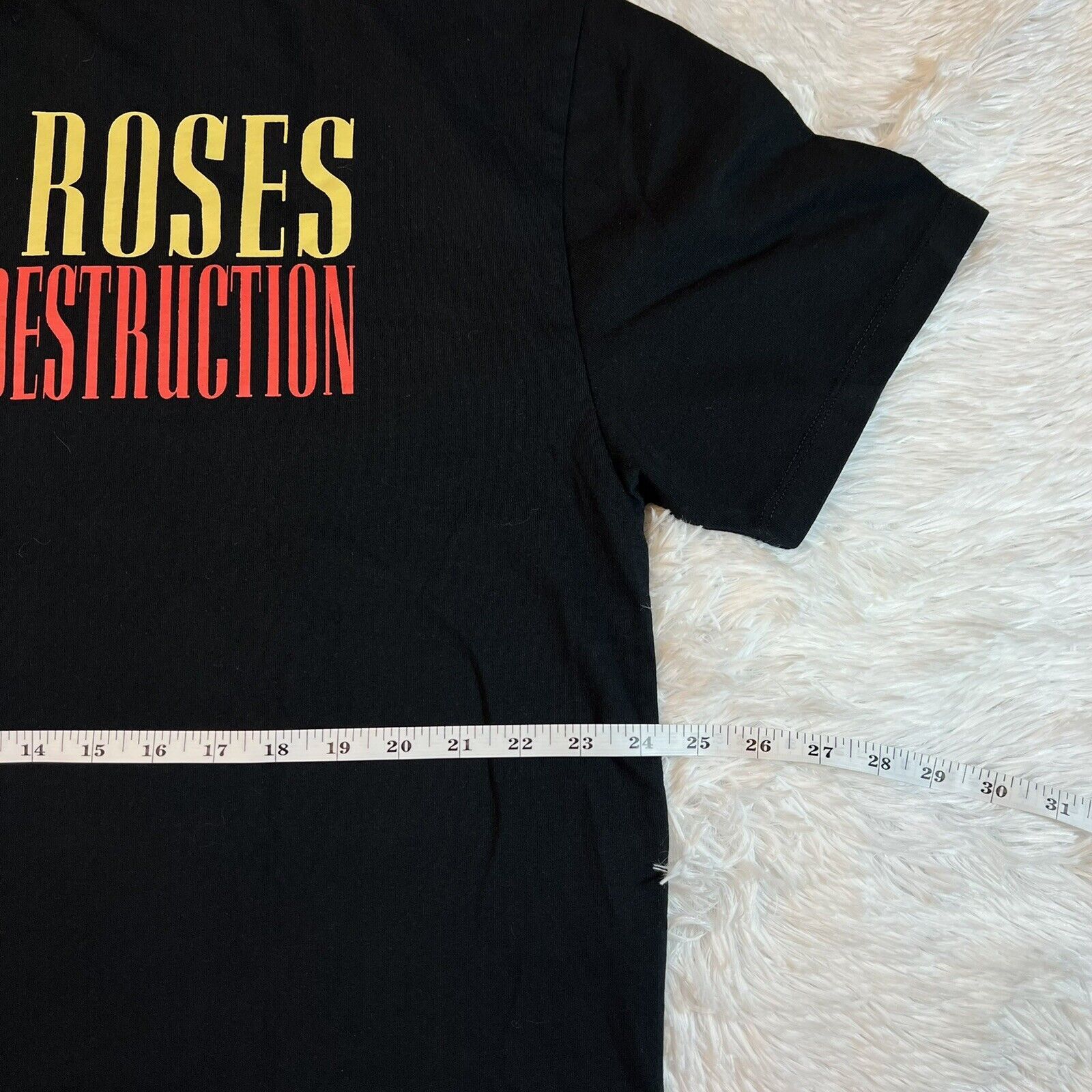 Fear of God Fear Of God FOG Guns N' Roses Tee Size US M / EU 48-50 / 2 - 7 Thumbnail
