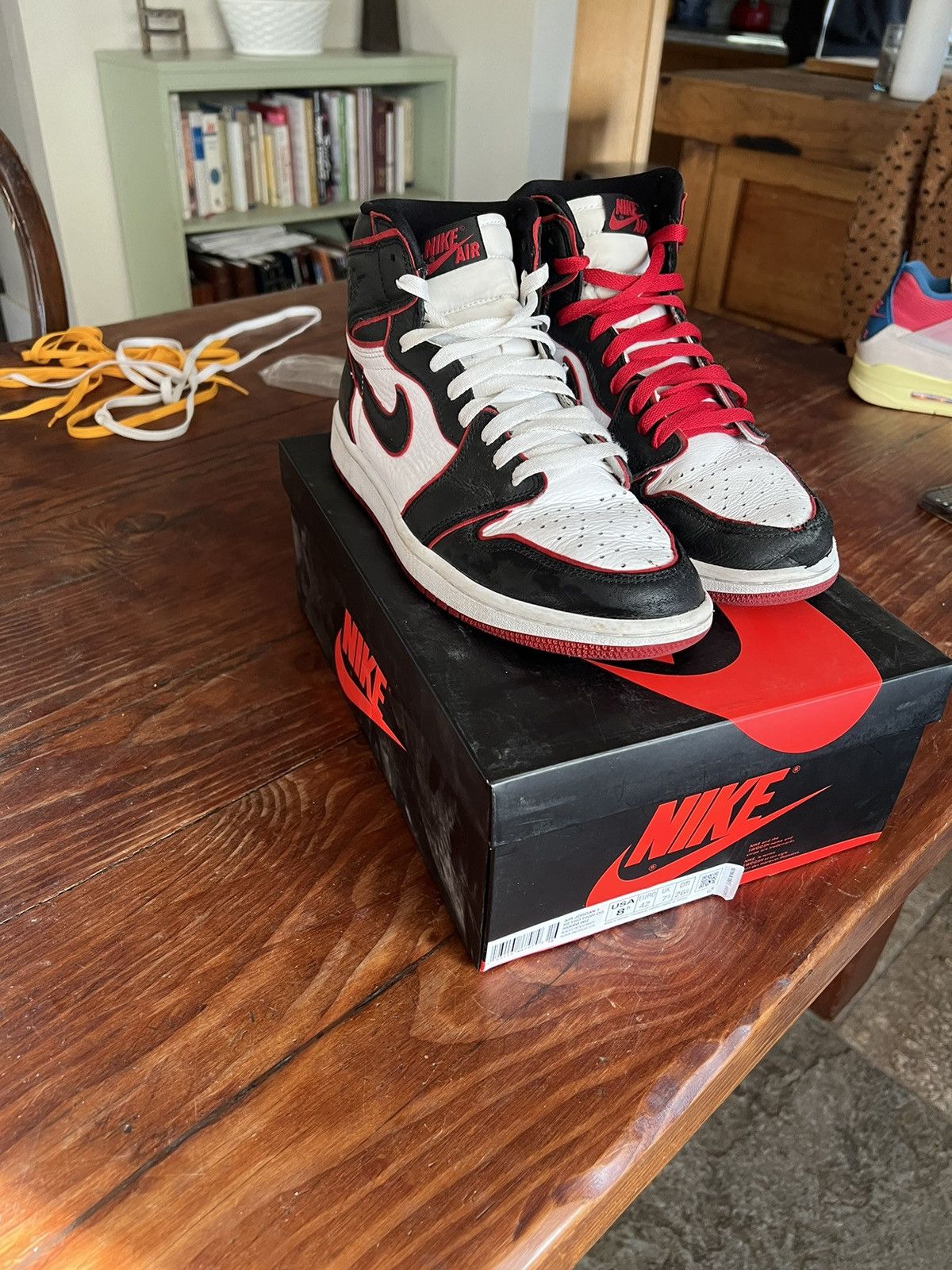 jordan 1 bloodline size 8