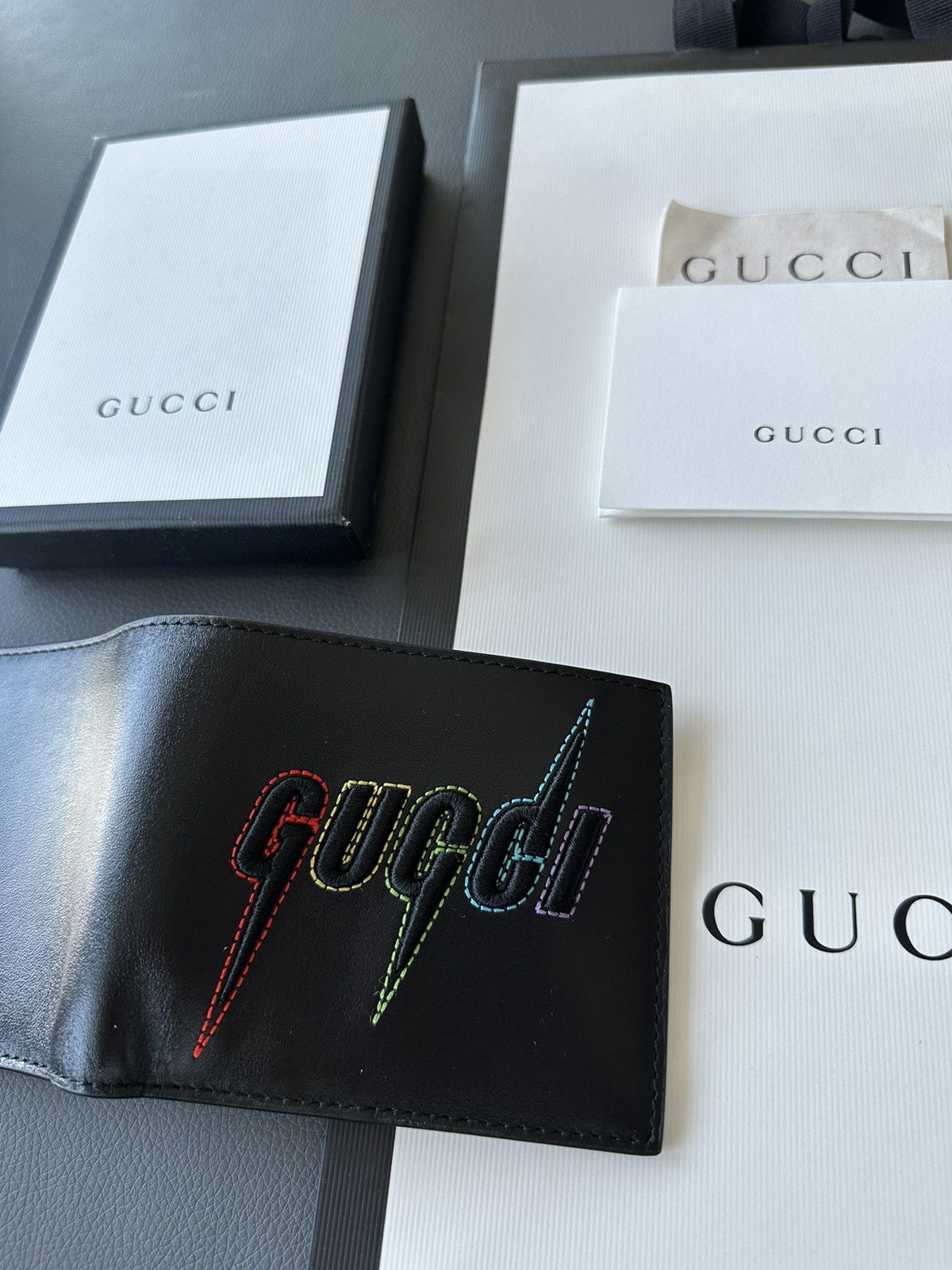 Gucci Runway Limited Edition Brand New Gucci Logo Leather Wallet Size ONE SIZE - 1 Thumbnail
