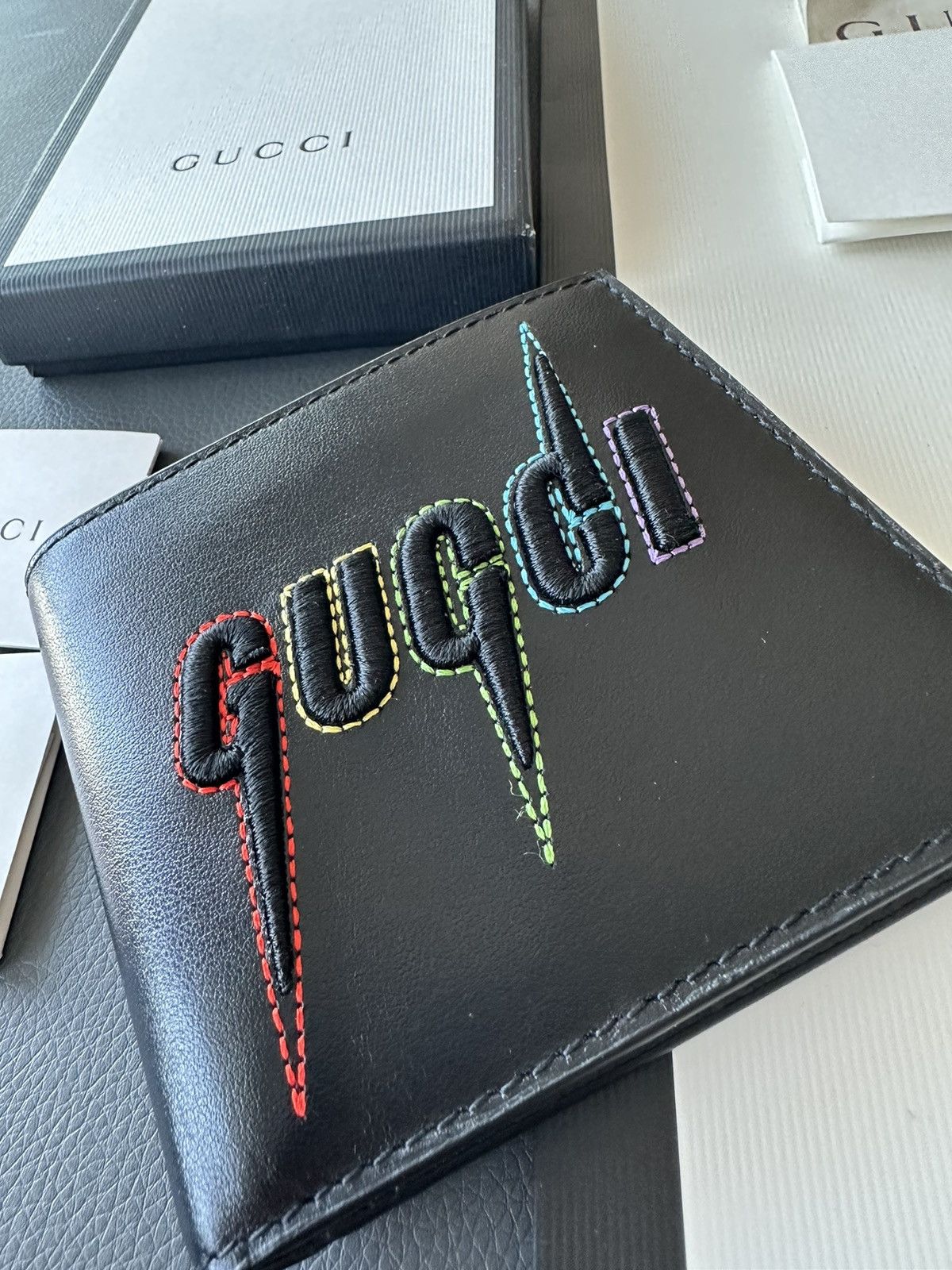 Gucci Runway Limited Edition Brand New Gucci Logo Leather Wallet Size ONE SIZE - 17 Thumbnail