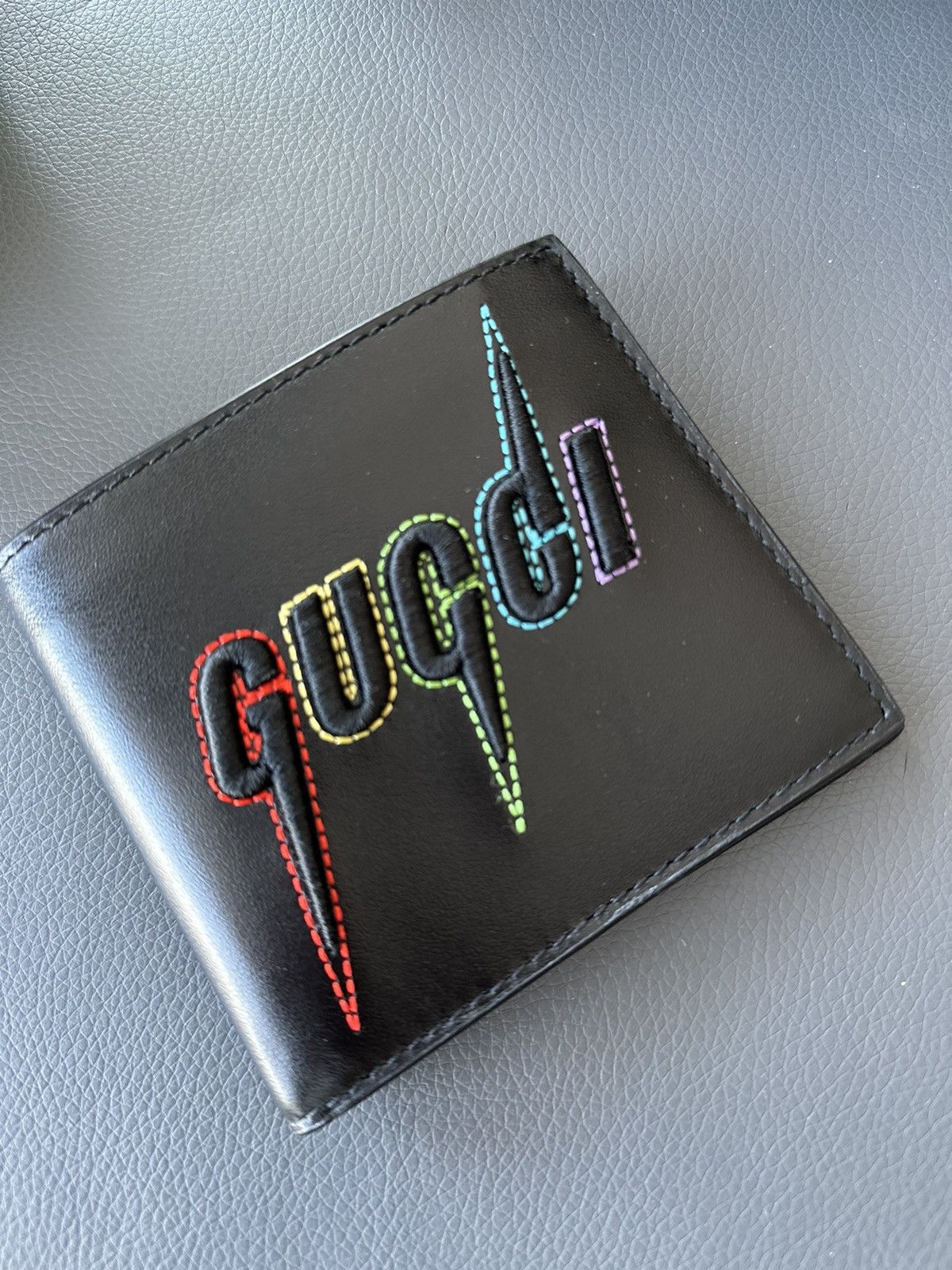 Gucci Runway Limited Edition Brand New Gucci Logo Leather Wallet Size ONE SIZE - 4 Thumbnail