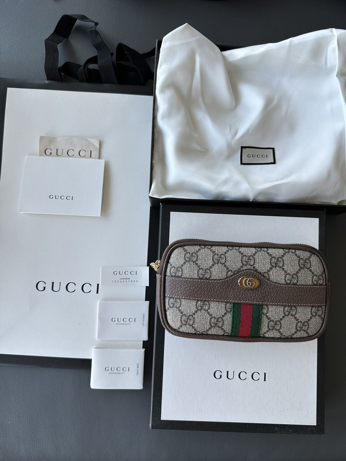 Gucci Super Runway Limited Edition Rare GG Logo Leather Belt Bag Size ONE SIZE - 3 Thumbnail