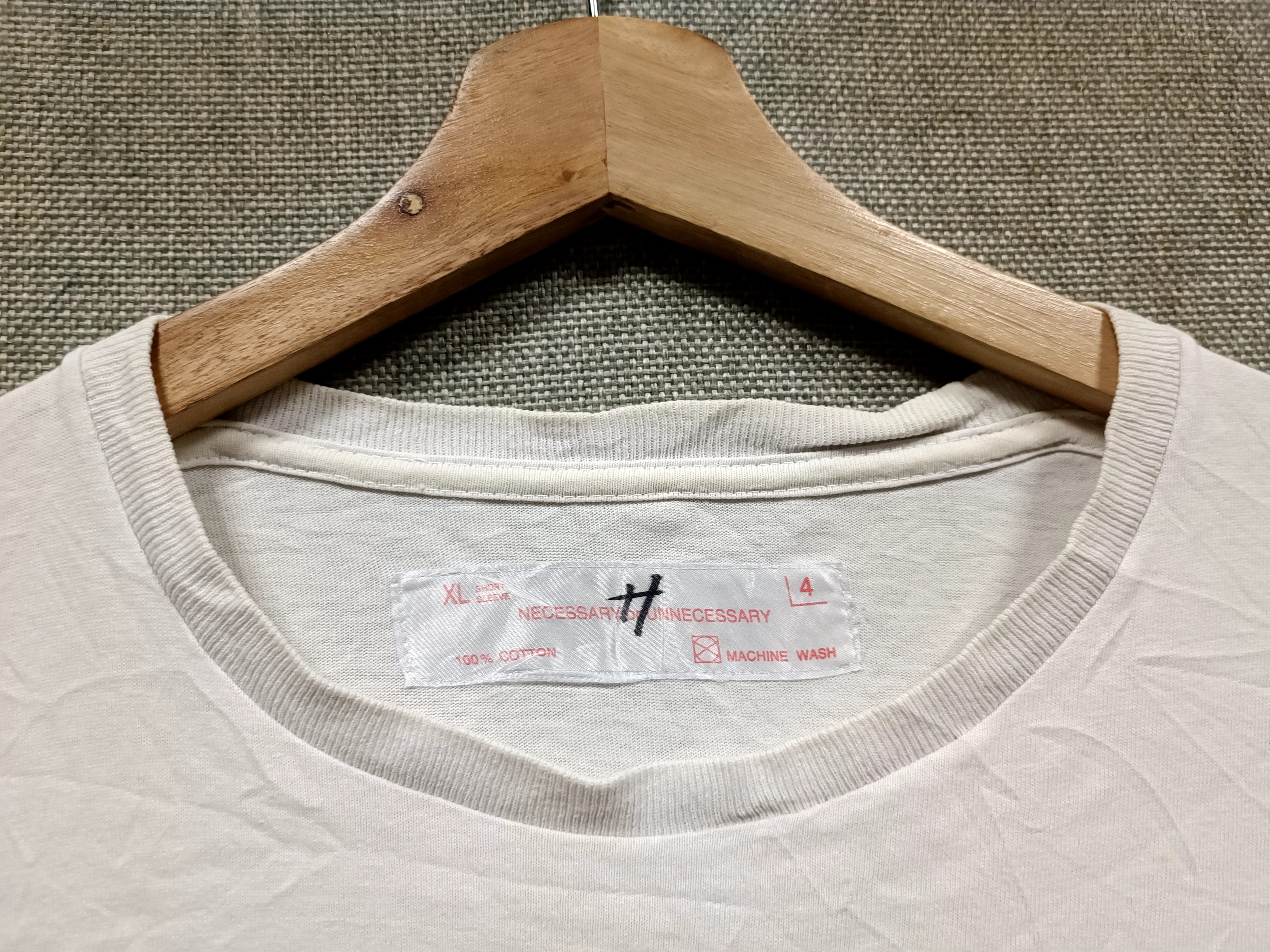 Hook-Ups × Vintage Necessary or Unnecessary Boutique Amsterdom Skateboard tee Size US L / EU 52-54 / 3 - 3 Thumbnail