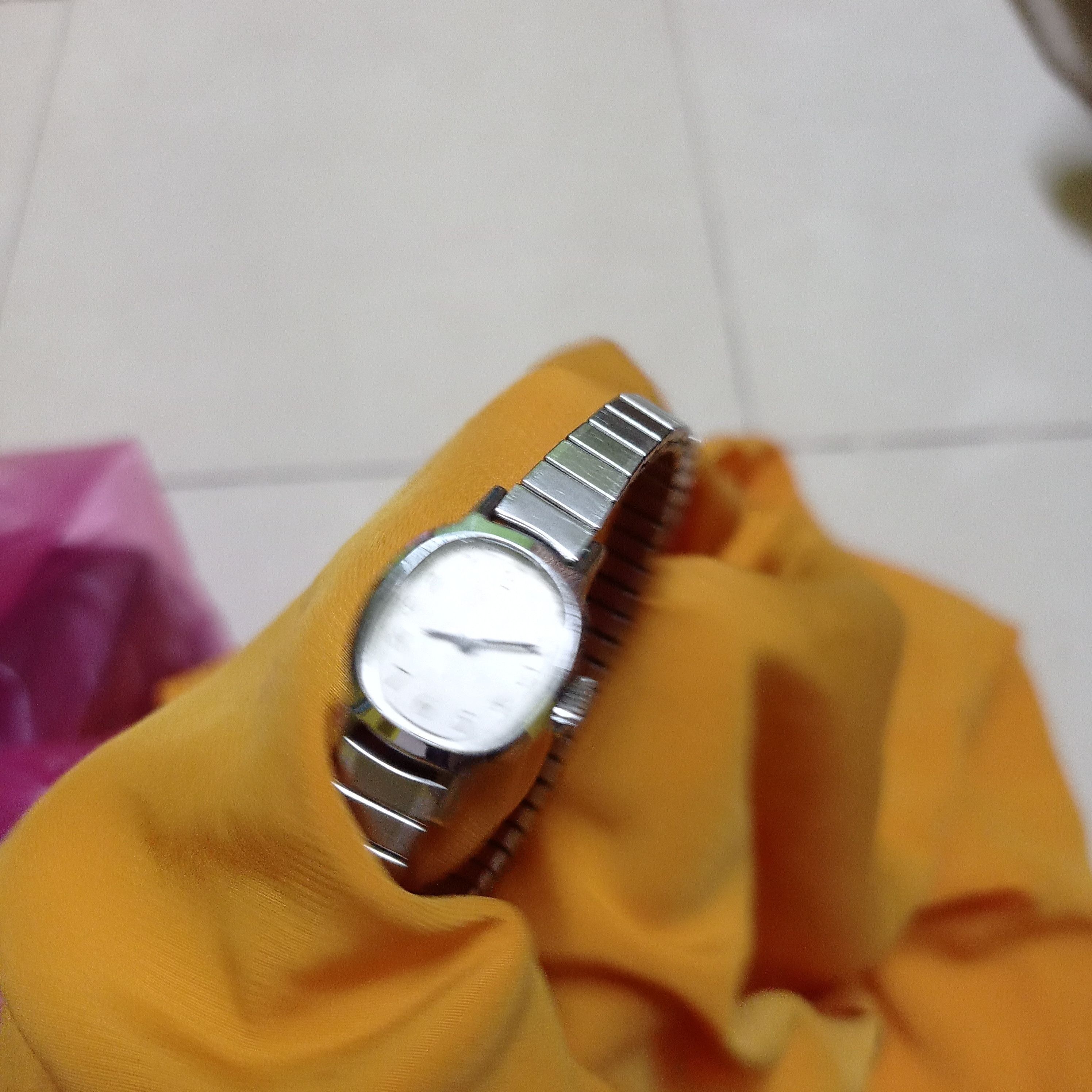 Timex Classic TIMEX Ladies Watch (HAND WINDING ENGINE, NO BATTERY) Size ONE SIZE - 4 Thumbnail