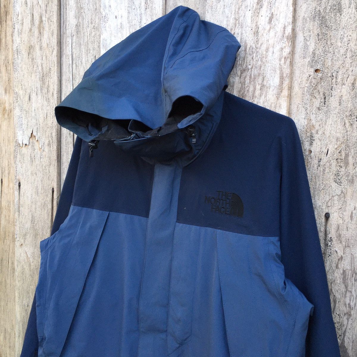 Goretex × The North Face Vintage The North Face Gore Tex Pro Shell Hoodie Jacket Size US L / EU 52-54 / 3 - 3 Thumbnail