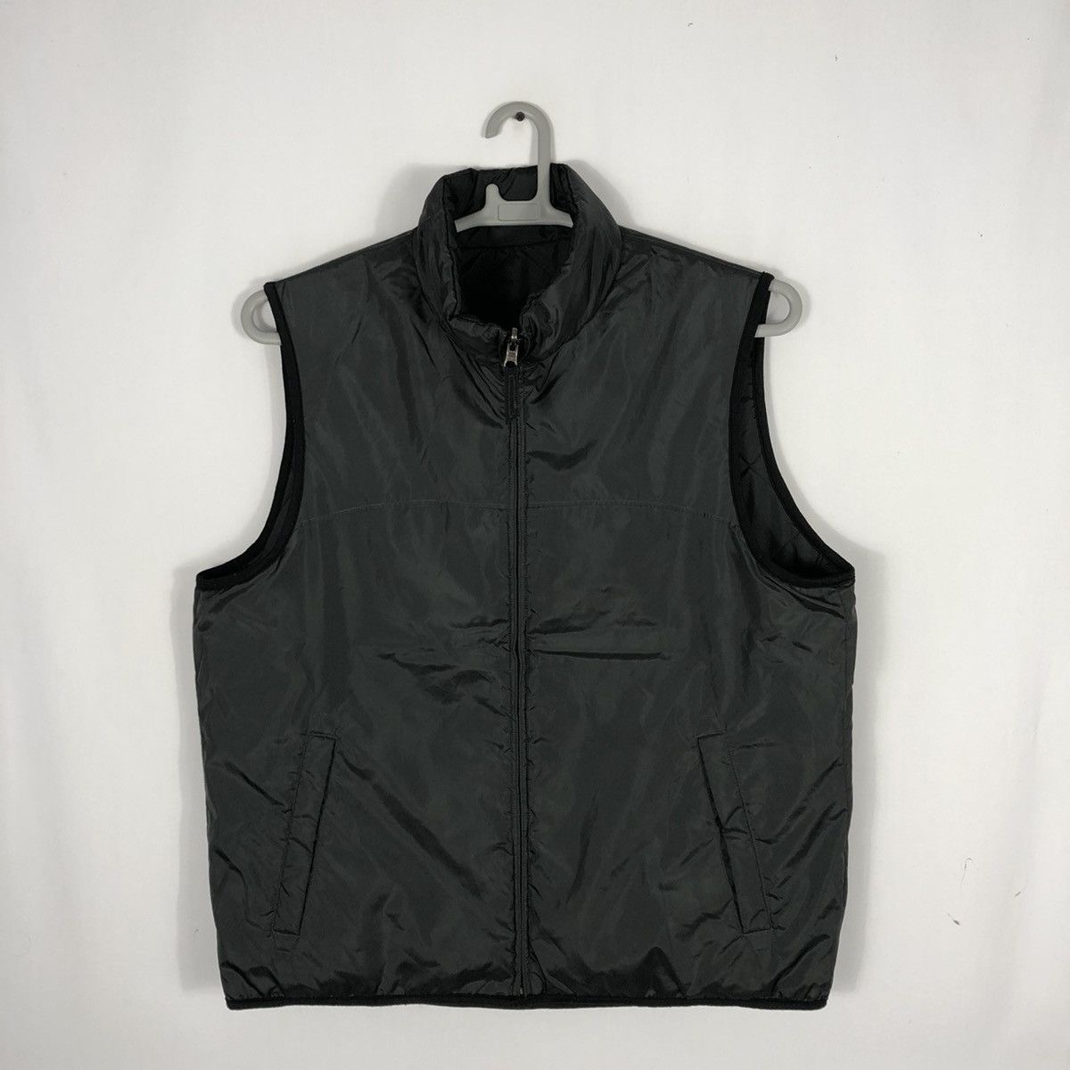 Japanese Brand × Uniqlo × Vintage Rare Japanese Brand Uniqlo Reversible Outdoor Vests Size US L / EU 52-54 / 3 - 11 Thumbnail