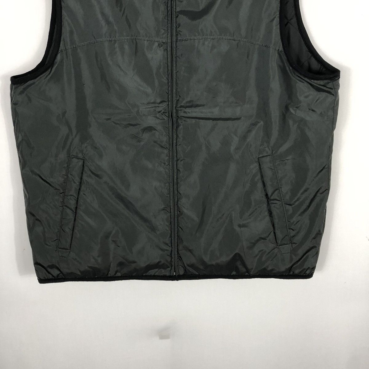 Japanese Brand × Uniqlo × Vintage Rare Japanese Brand Uniqlo Reversible Outdoor Vests Size US L / EU 52-54 / 3 - 13 Thumbnail