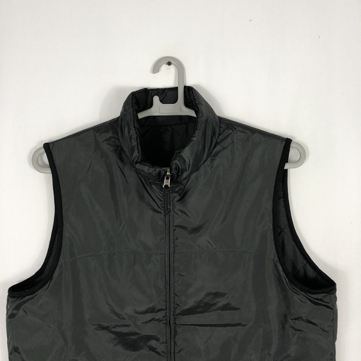 Japanese Brand × Uniqlo × Vintage Rare Japanese Brand Uniqlo Reversible Outdoor Vests Size US L / EU 52-54 / 3 - 12 Thumbnail