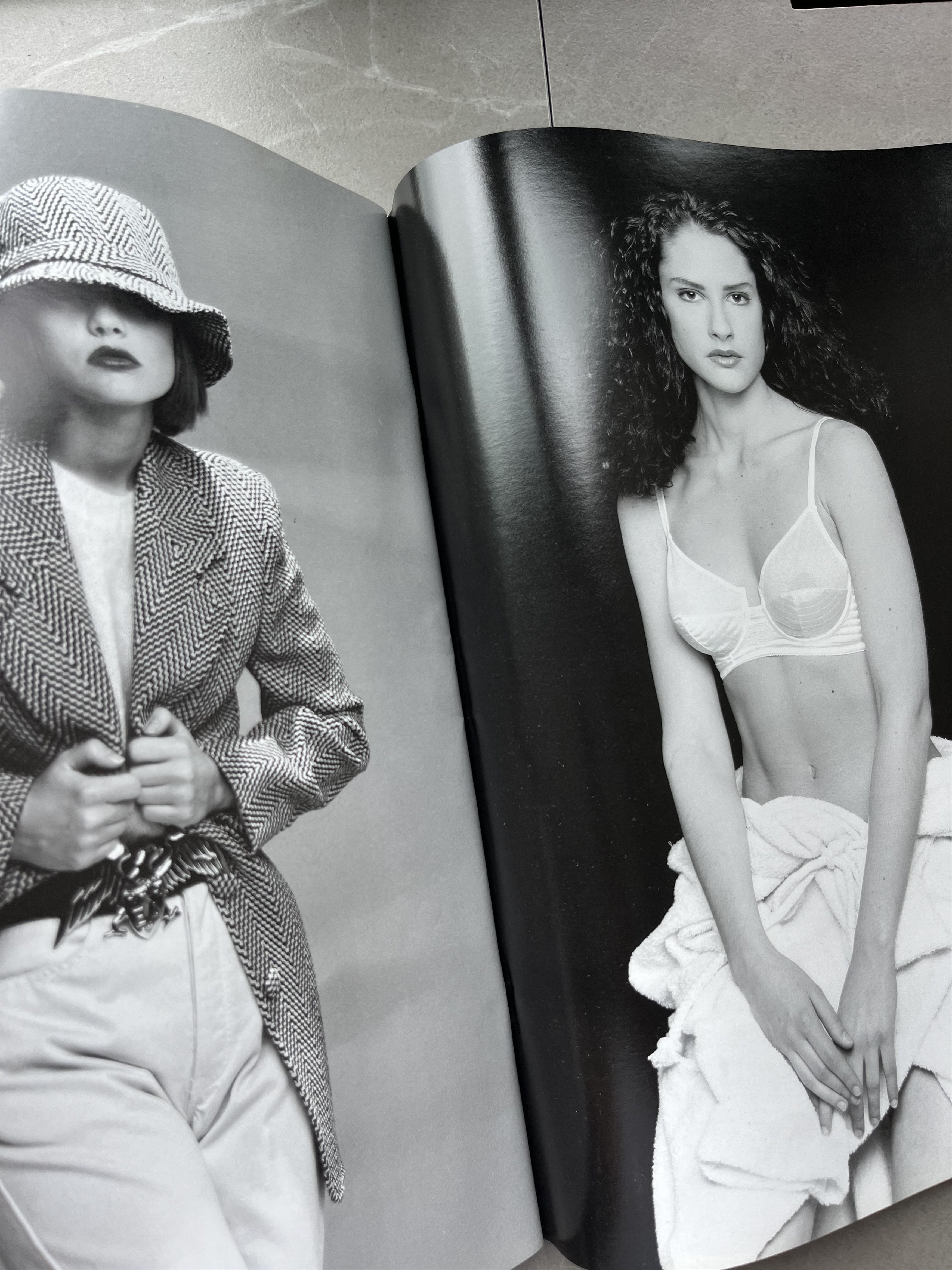 Emporio Armani Rare Emporio Armani 1992/93 Catalog Magazine Giorgio Armani Size ONE SIZE - 3 Thumbnail