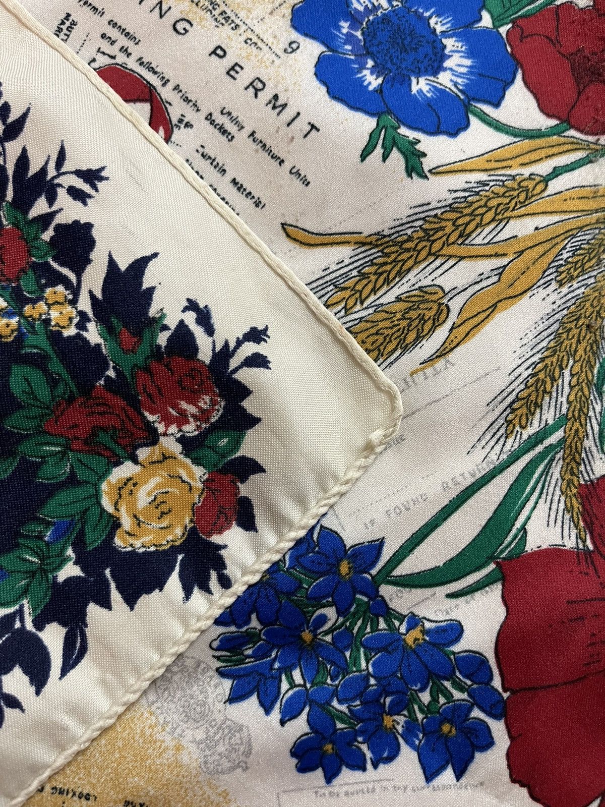 Vintage World War 2 archival silk scarf Size ONE SIZE - 6 Thumbnail