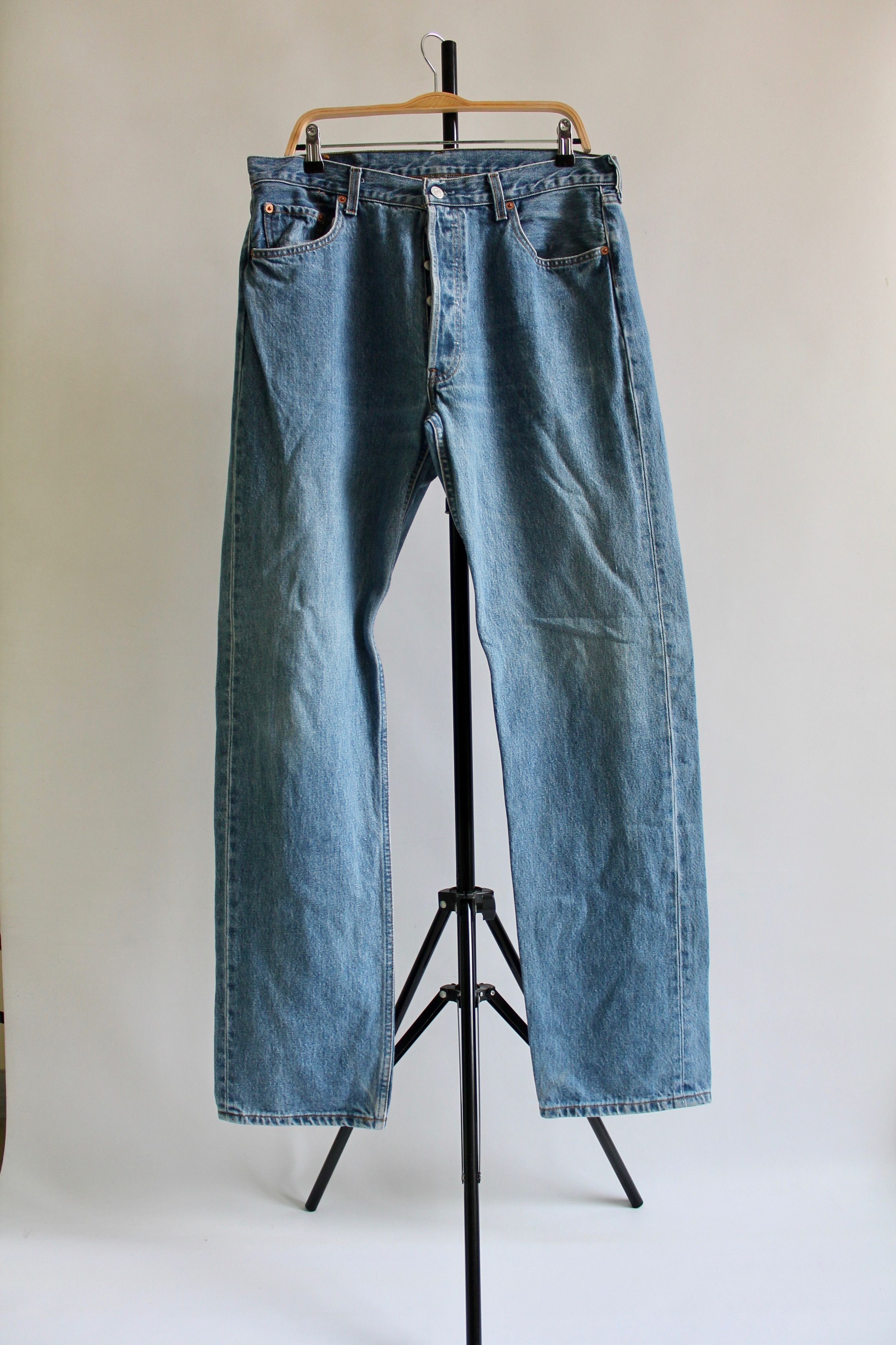 Levi's Vintage Clothing 90's Levi's 501 Vintage washed blue denim pants Red Tab Size US 35 - 2 Thumbnail
