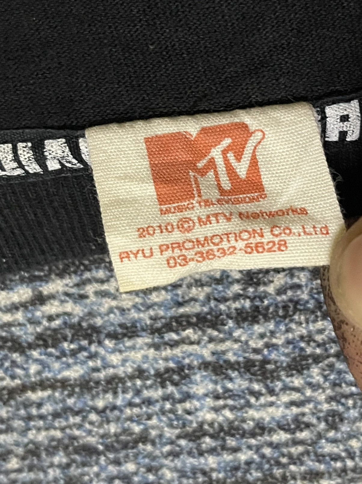 Japanese Brand VINTAGE USAVICH KIRENENKO VS RUSSIAN MAFIA MTV TSHIRT Size US M / EU 48-50 / 2 - 8 Thumbnail