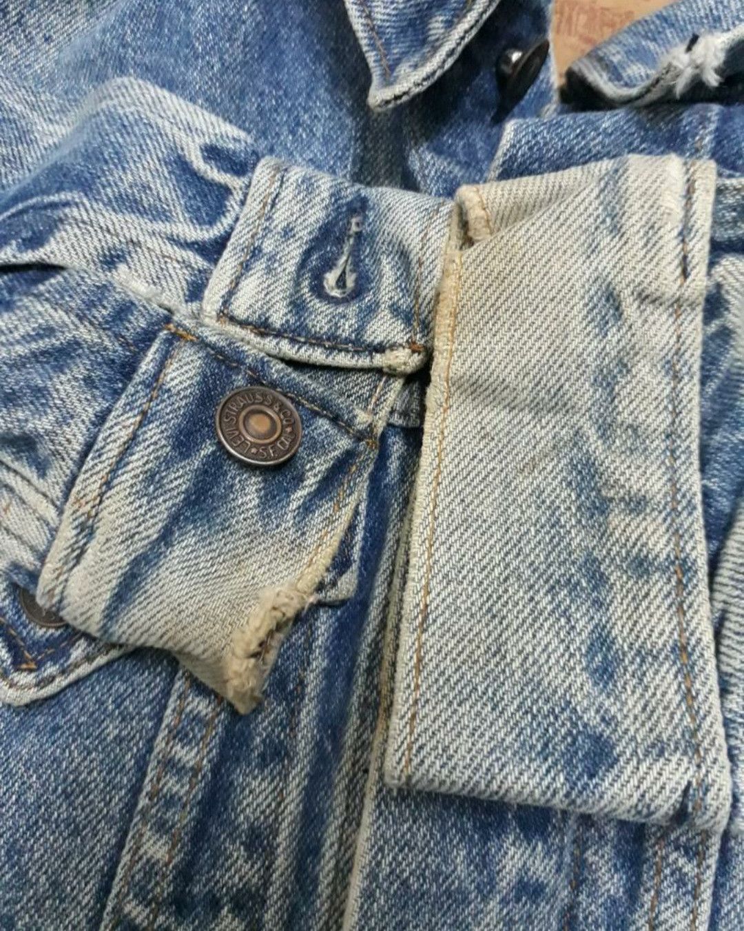 Levi's 💥Vintage levis distressed blue denim jacket Size US XXS / EU 40 - 4 Thumbnail