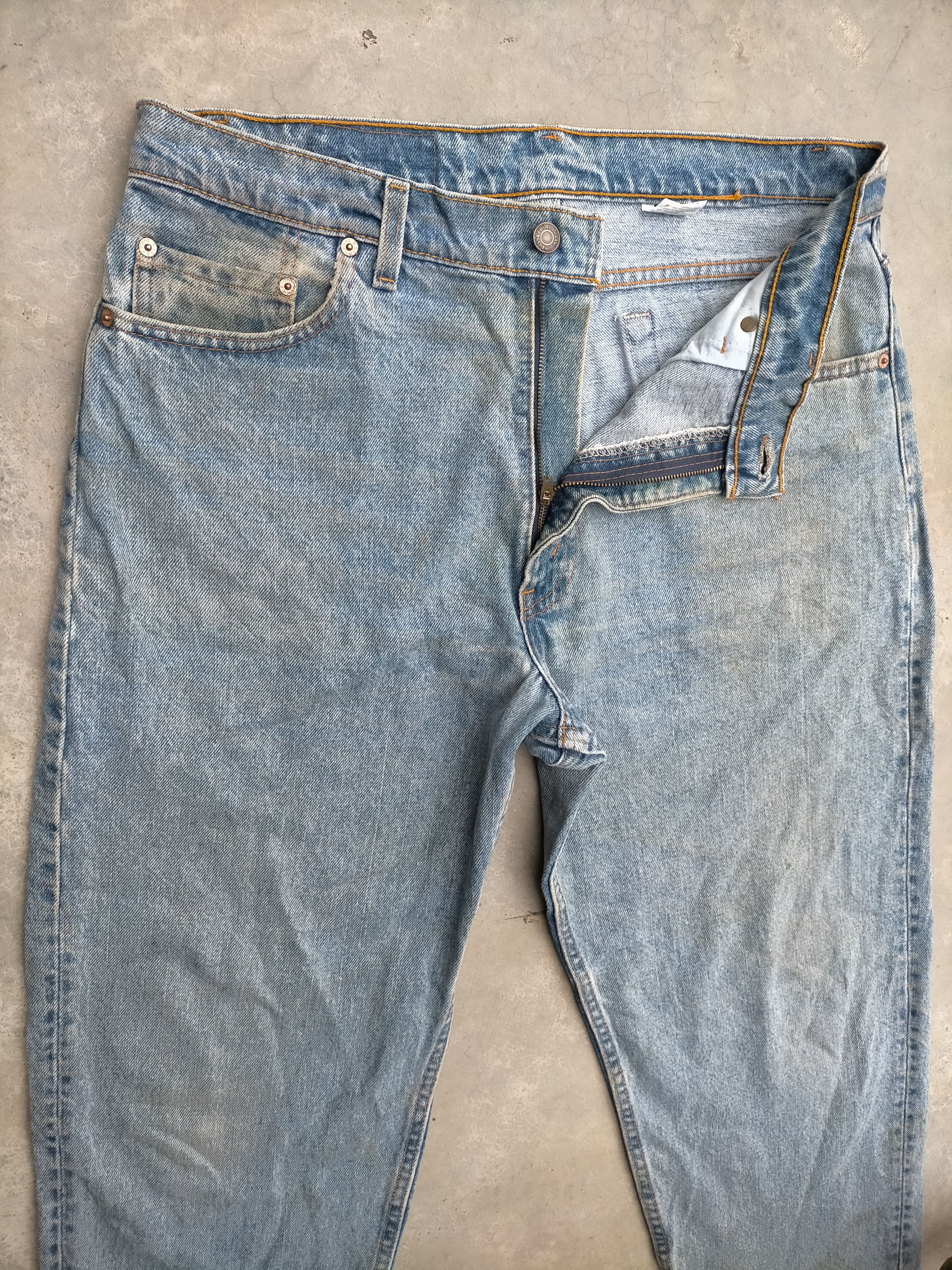 Levi's Vintage Clothing Levis 550 Relaxed Fit Tappered Leg Denim jeans Size US 35 - 3 Thumbnail