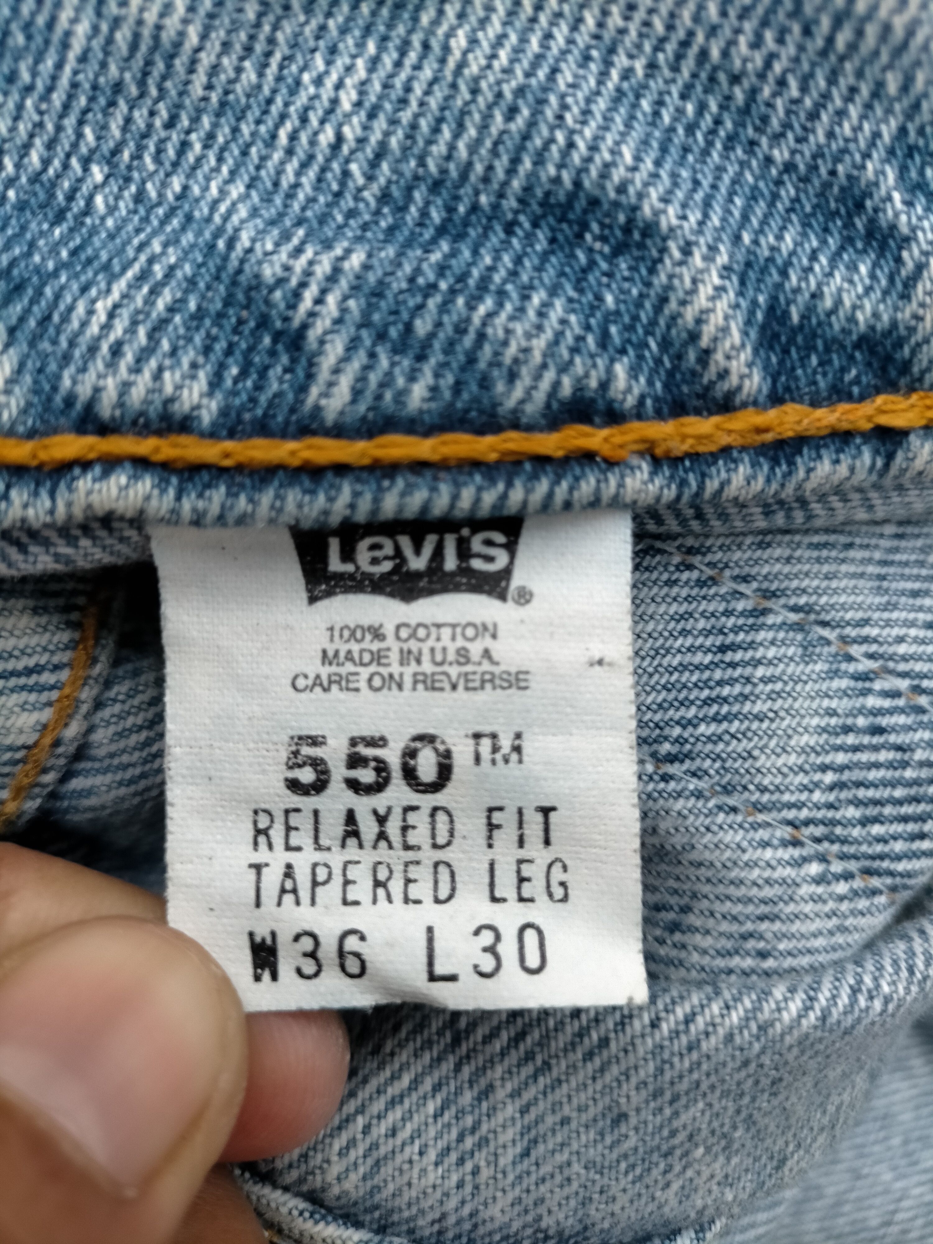 Levi's Vintage Clothing Levis 550 Relaxed Fit Tappered Leg Denim jeans Size US 35 - 14 Thumbnail