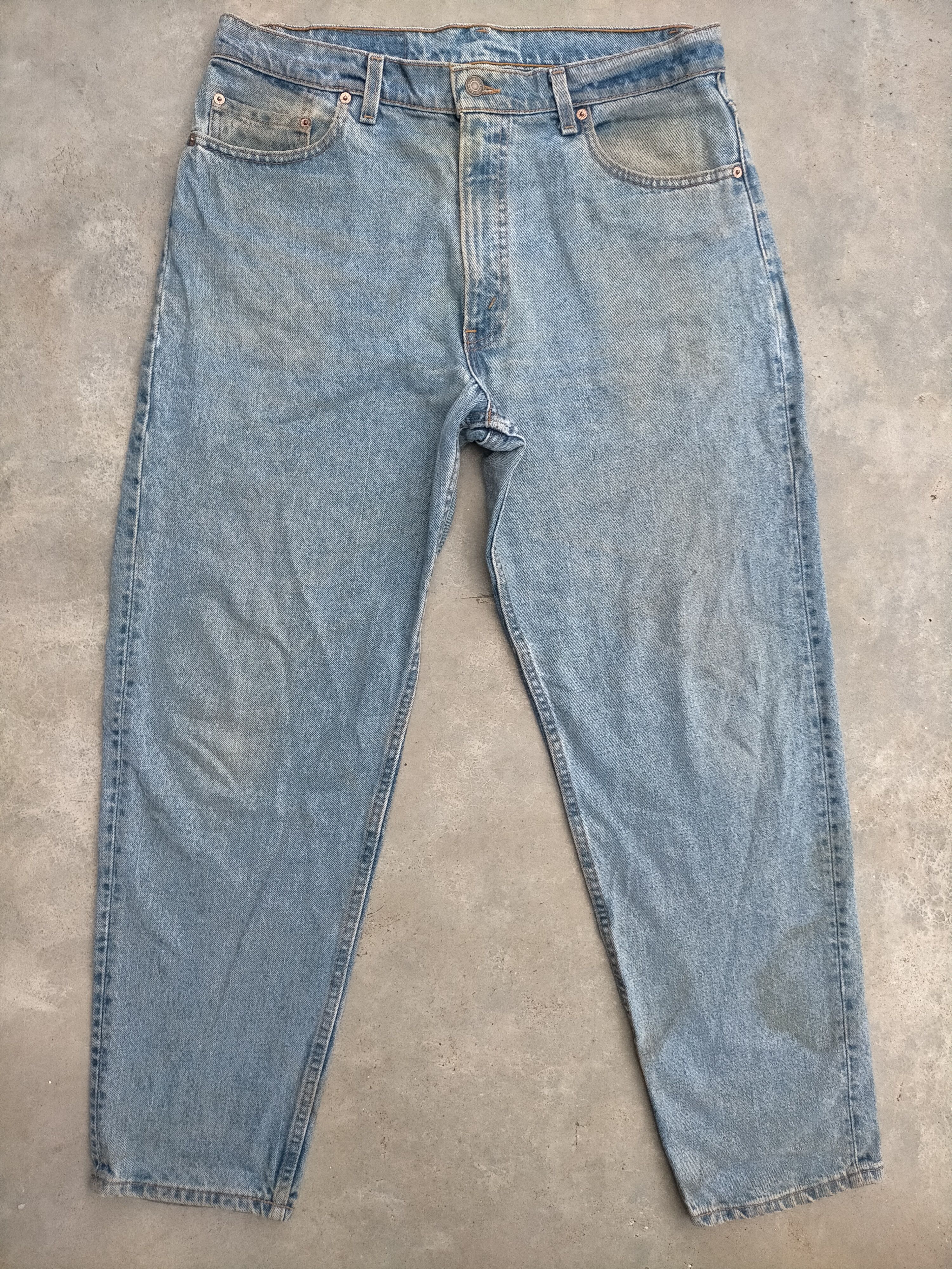 Levi's Vintage Clothing Levis 550 Relaxed Fit Tappered Leg Denim jeans Size US 35 - 1 Thumbnail