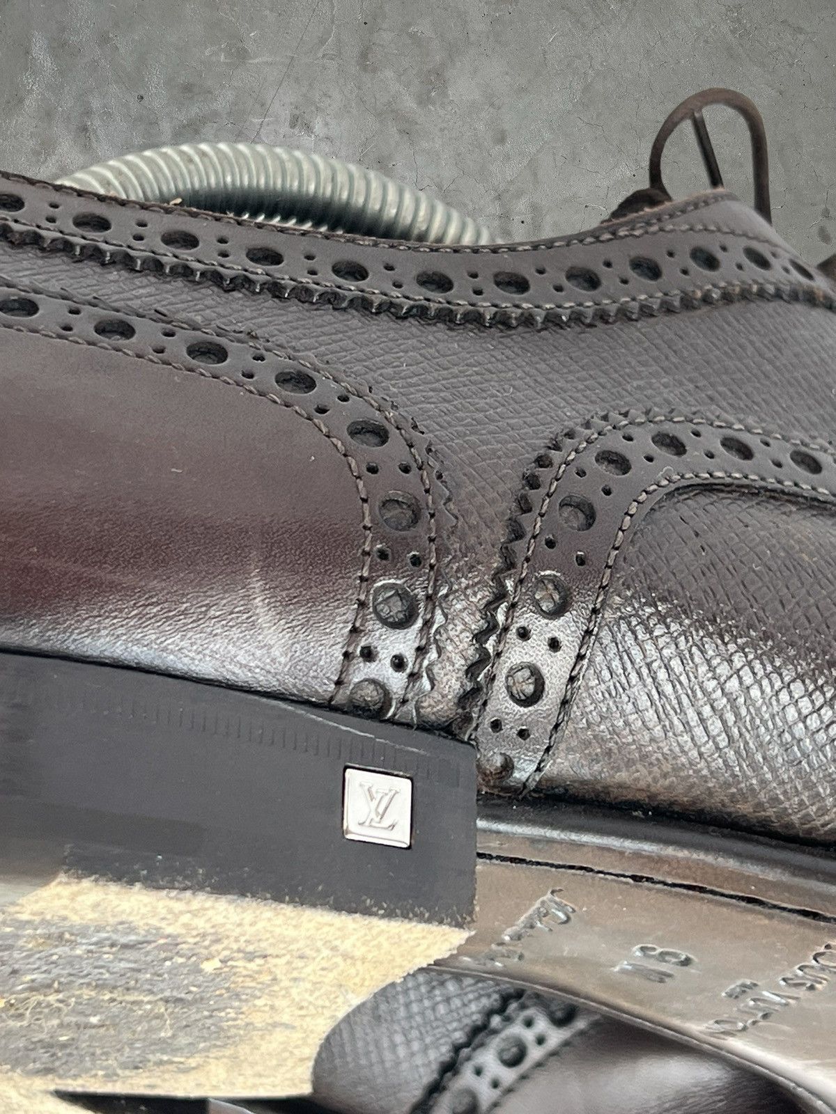 Louis Vuitton Louis Vuitton Detailed Leather Shoes Size US 10 / EU 43 - 11 Thumbnail