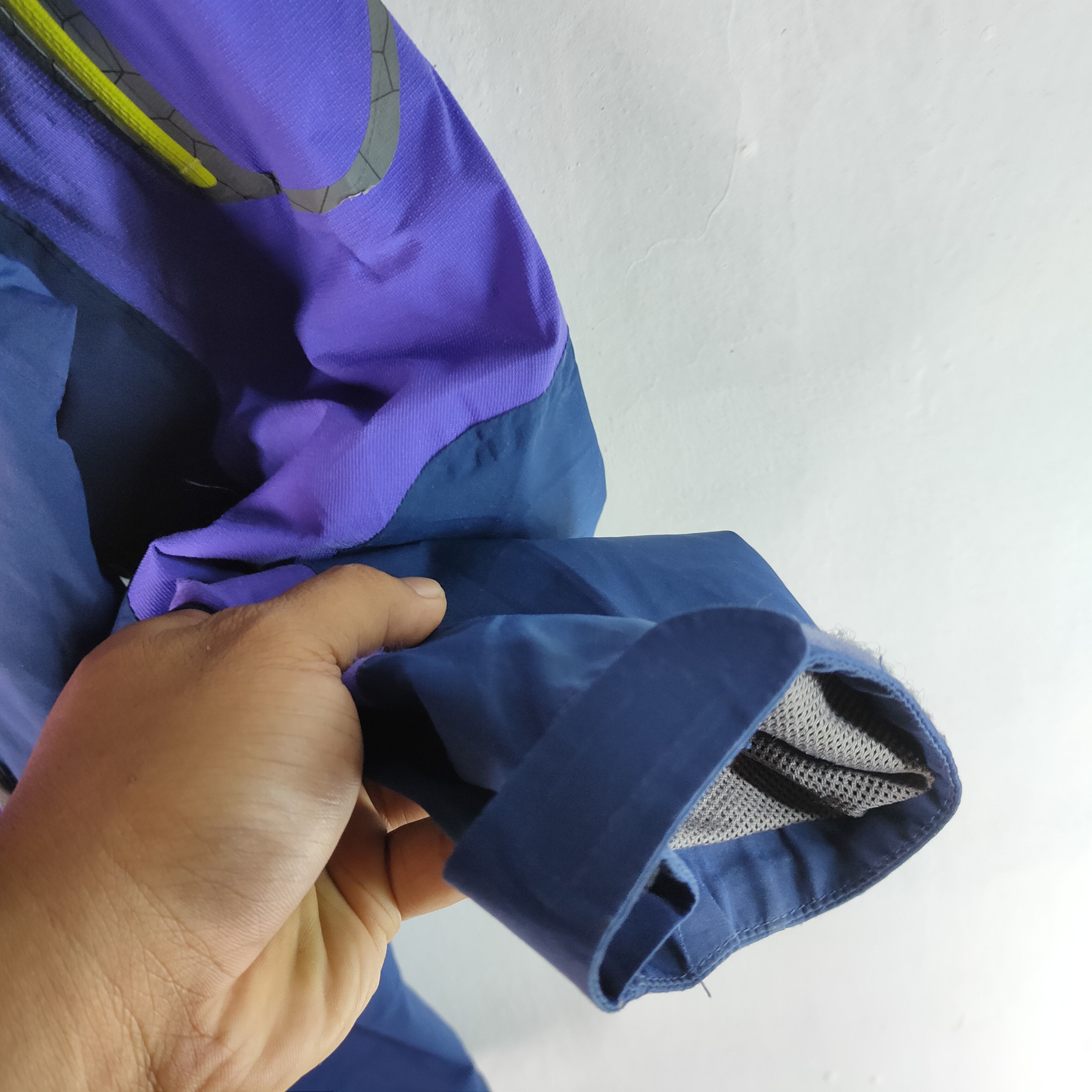Salomon SALOMON WATERPROOF Multicolor Hoodie Outdoor Jacket Size US S / EU 44-46 / 1 - 5 Thumbnail