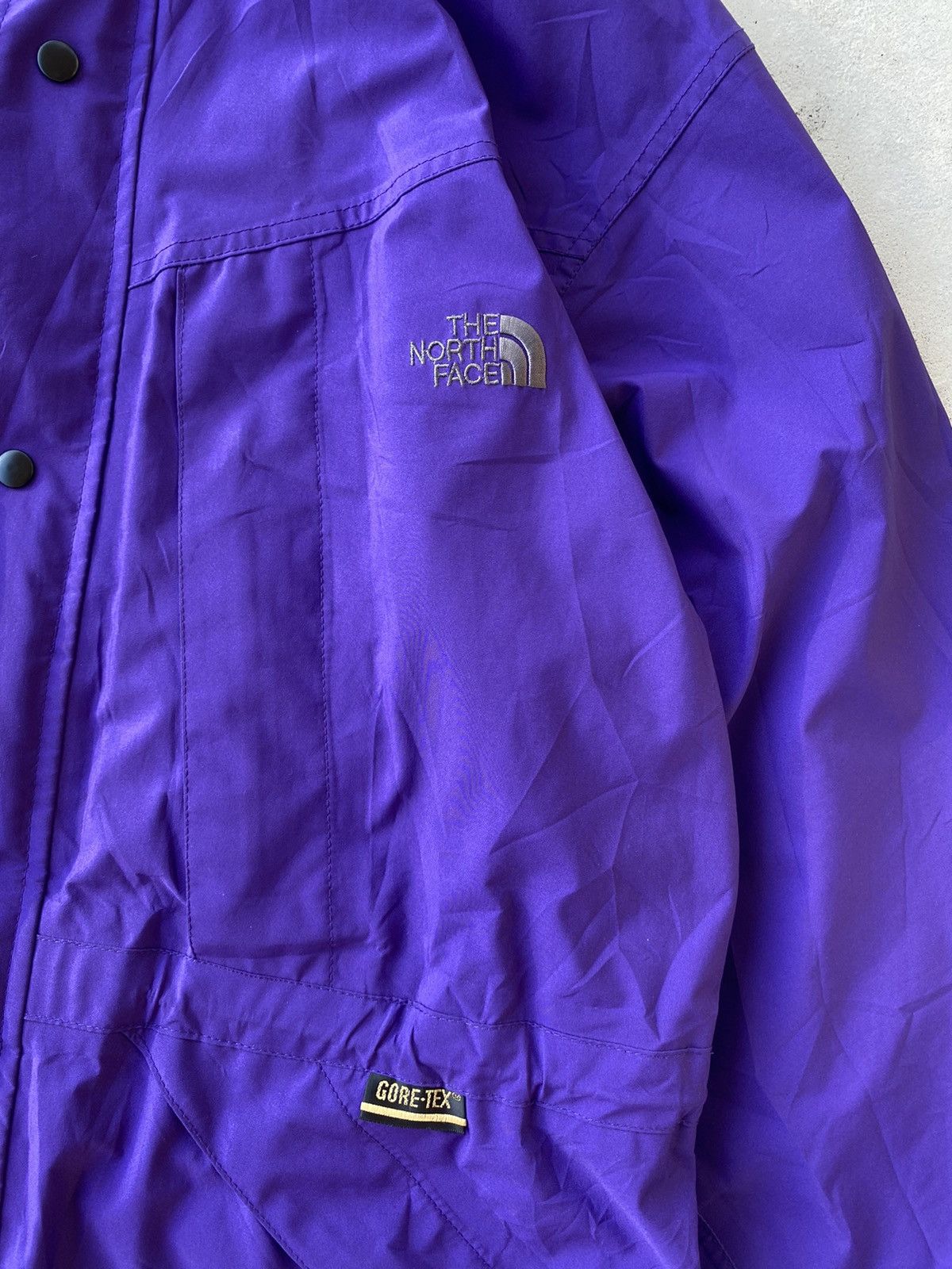 Goretex Vintage northface grape goretex jacket Size US M / EU 48-50 / 2 - 4 Thumbnail