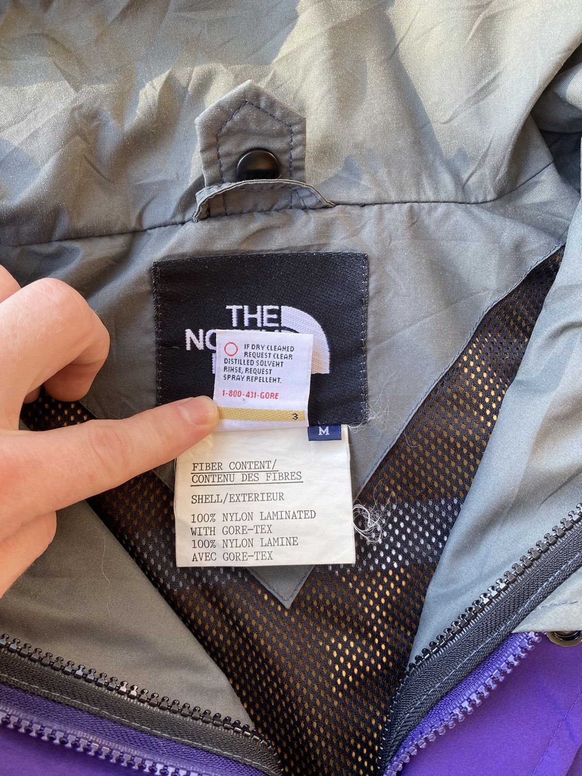 Goretex Vintage northface grape goretex jacket Size US M / EU 48-50 / 2 - 7 Thumbnail