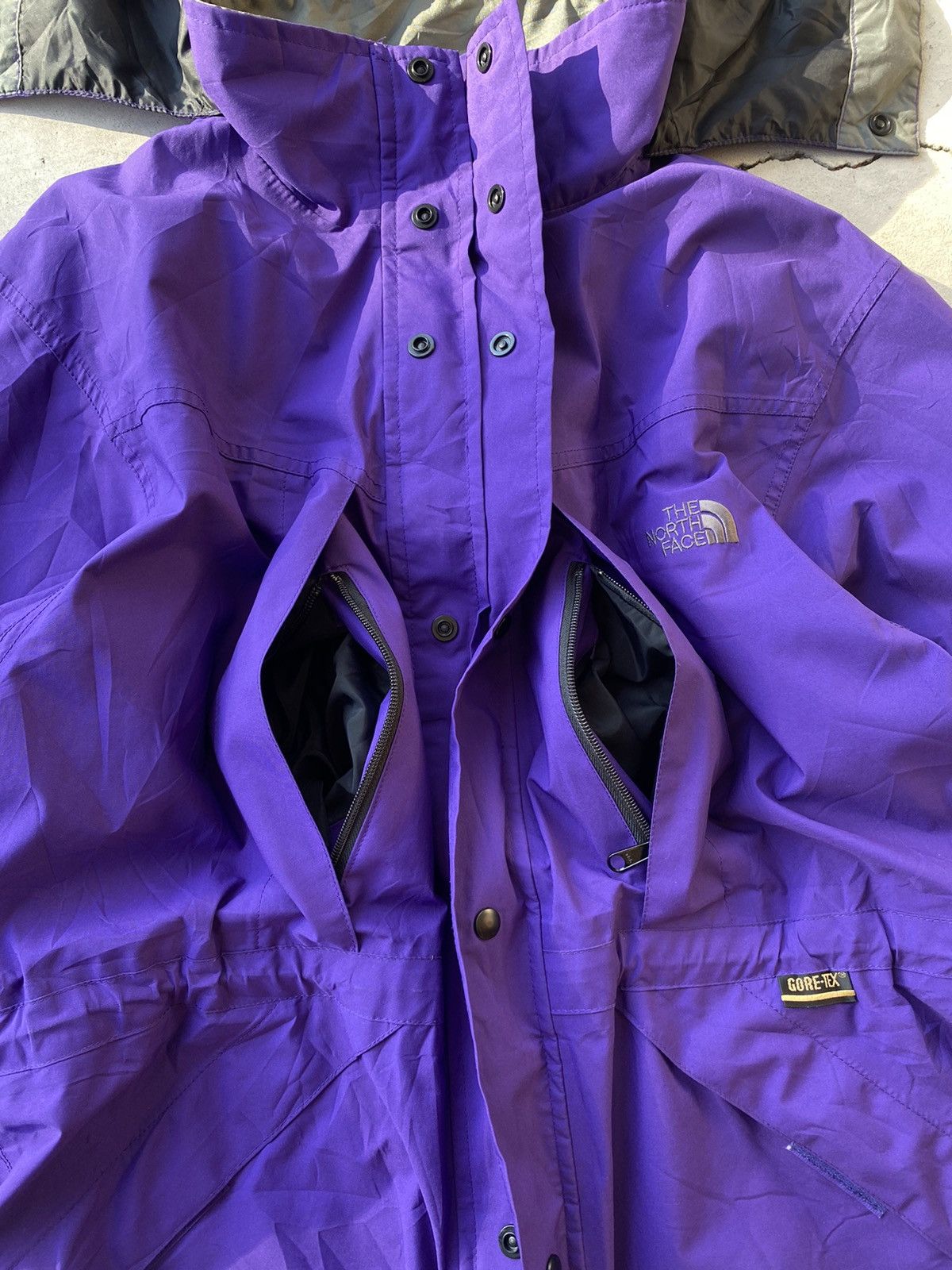 Goretex Vintage northface grape goretex jacket Size US M / EU 48-50 / 2 - 9 Thumbnail