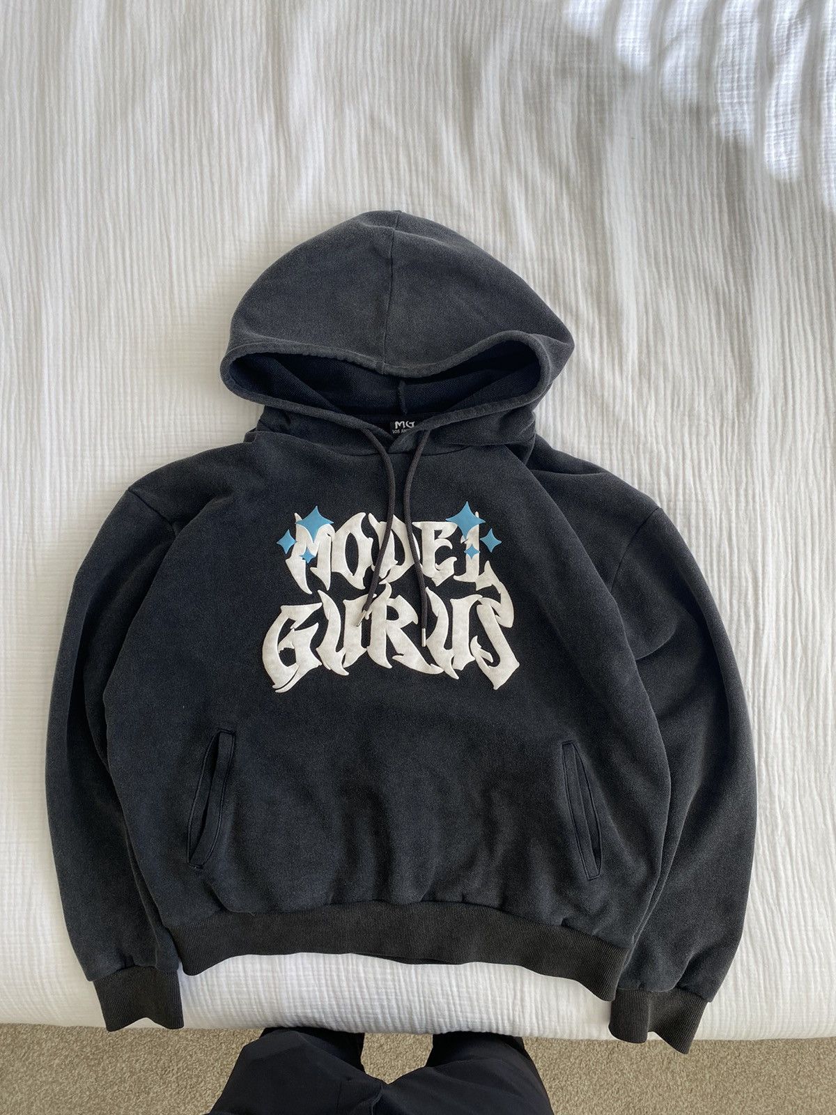 Y2K Gray Short Sleeve Hoodie (M)