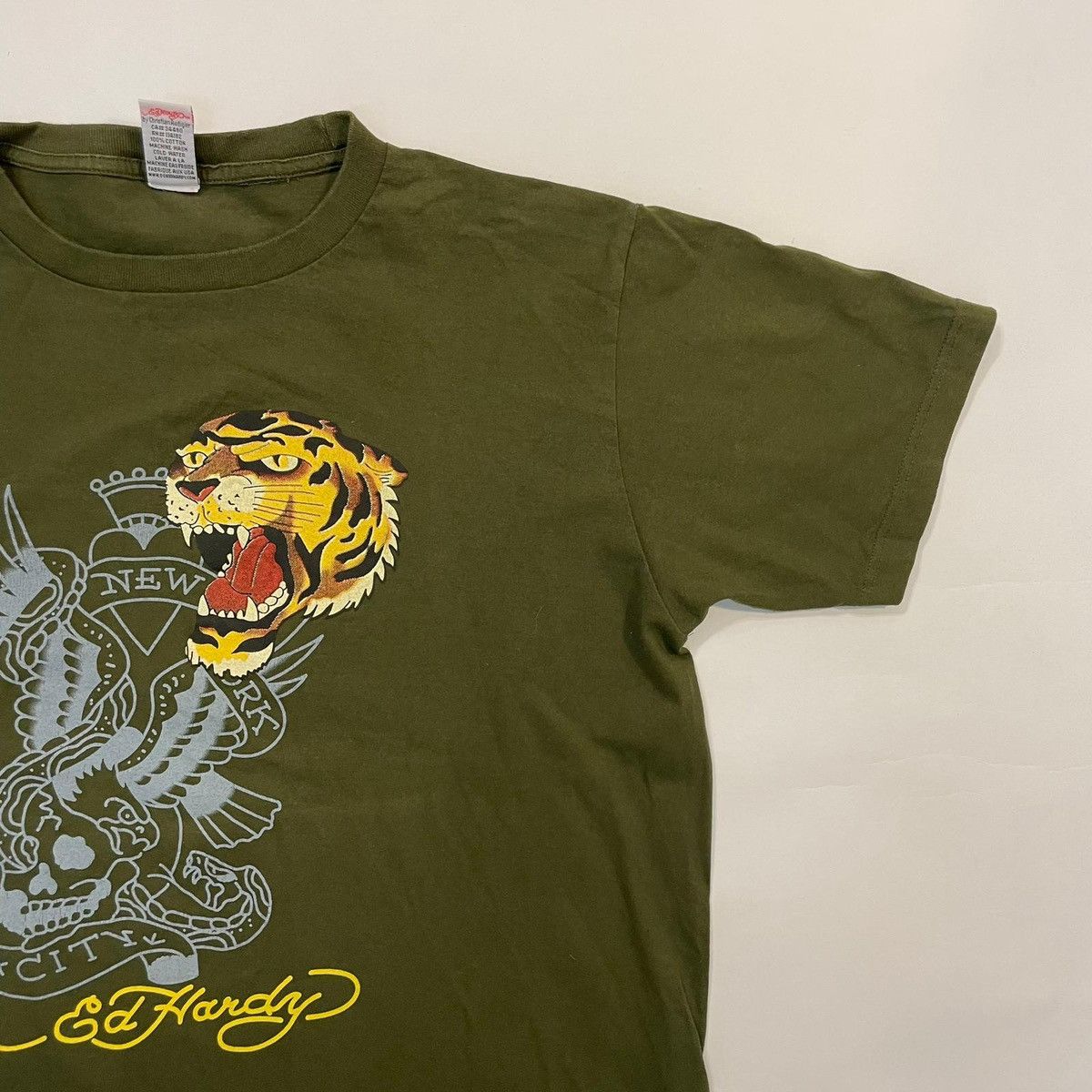 Ed Hardy by Christian Audigier khaki tee T-shirt y2k vintage