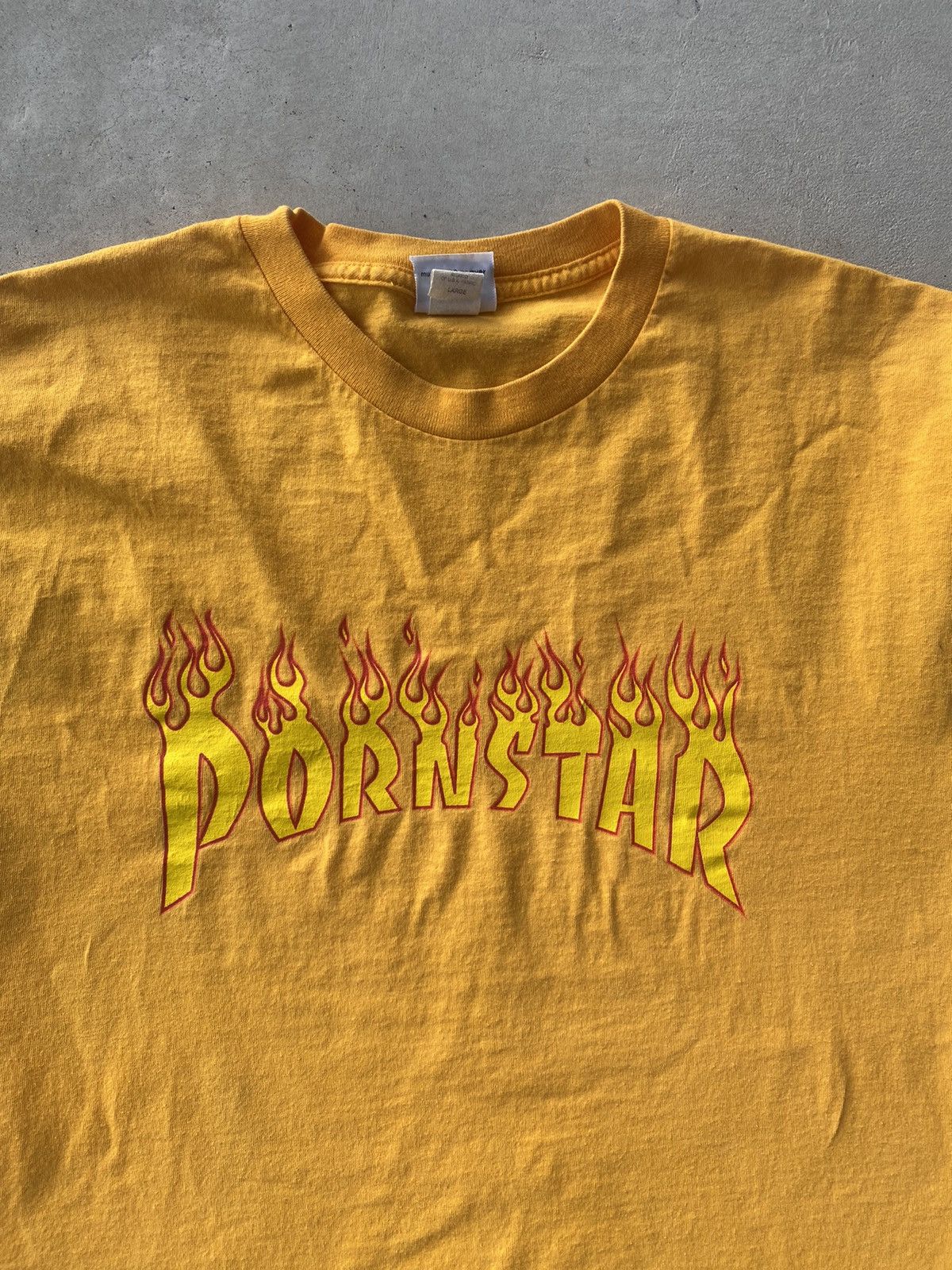 Hook-Ups Vintage porn star skateboards flame logo blind skate 90s y2k Size US L / EU 52-54 / 3 - 2 Thumbnail