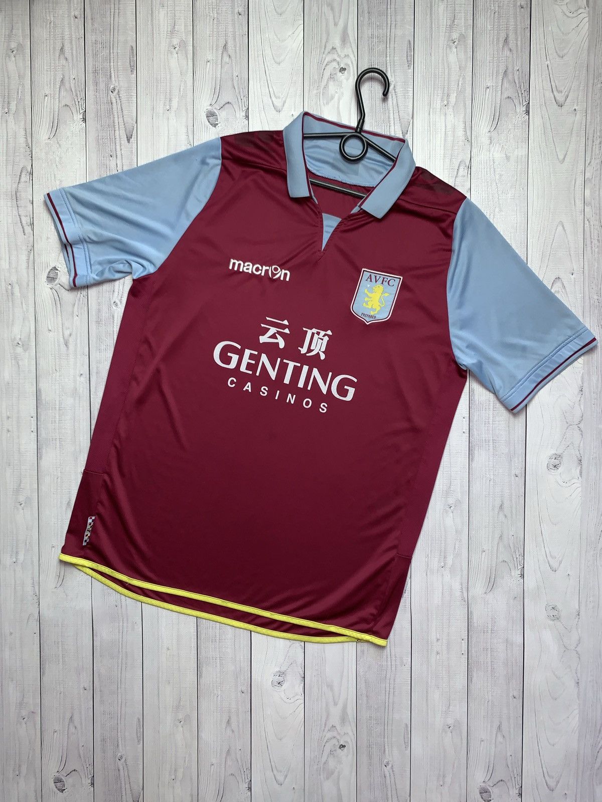 Vintage Vintage soccer jersey Aston villa size M logo Size US M / EU 48-50 / 2 - 1 Thumbnail