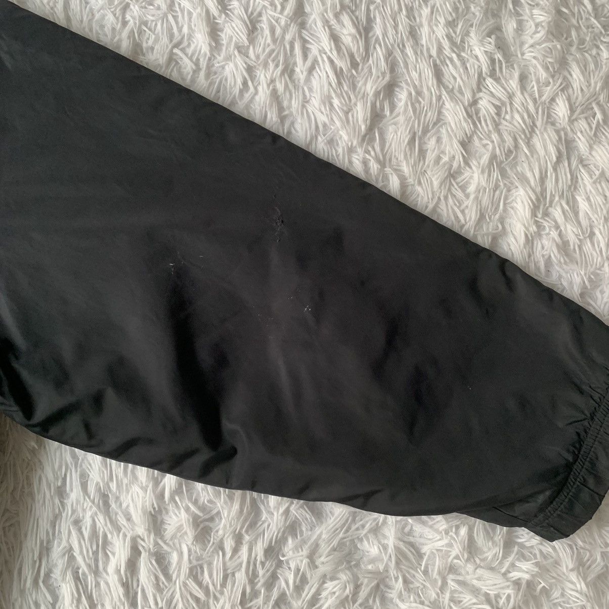 Nike Vintage Nike Big Swoosh Embroidered Down Jacket 00s Size US L / EU 52-54 / 3 - 9 Thumbnail