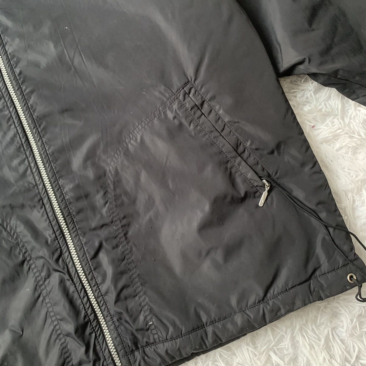 Nike Vintage Nike Big Swoosh Embroidered Down Jacket 00s Size US L / EU 52-54 / 3 - 8 Thumbnail