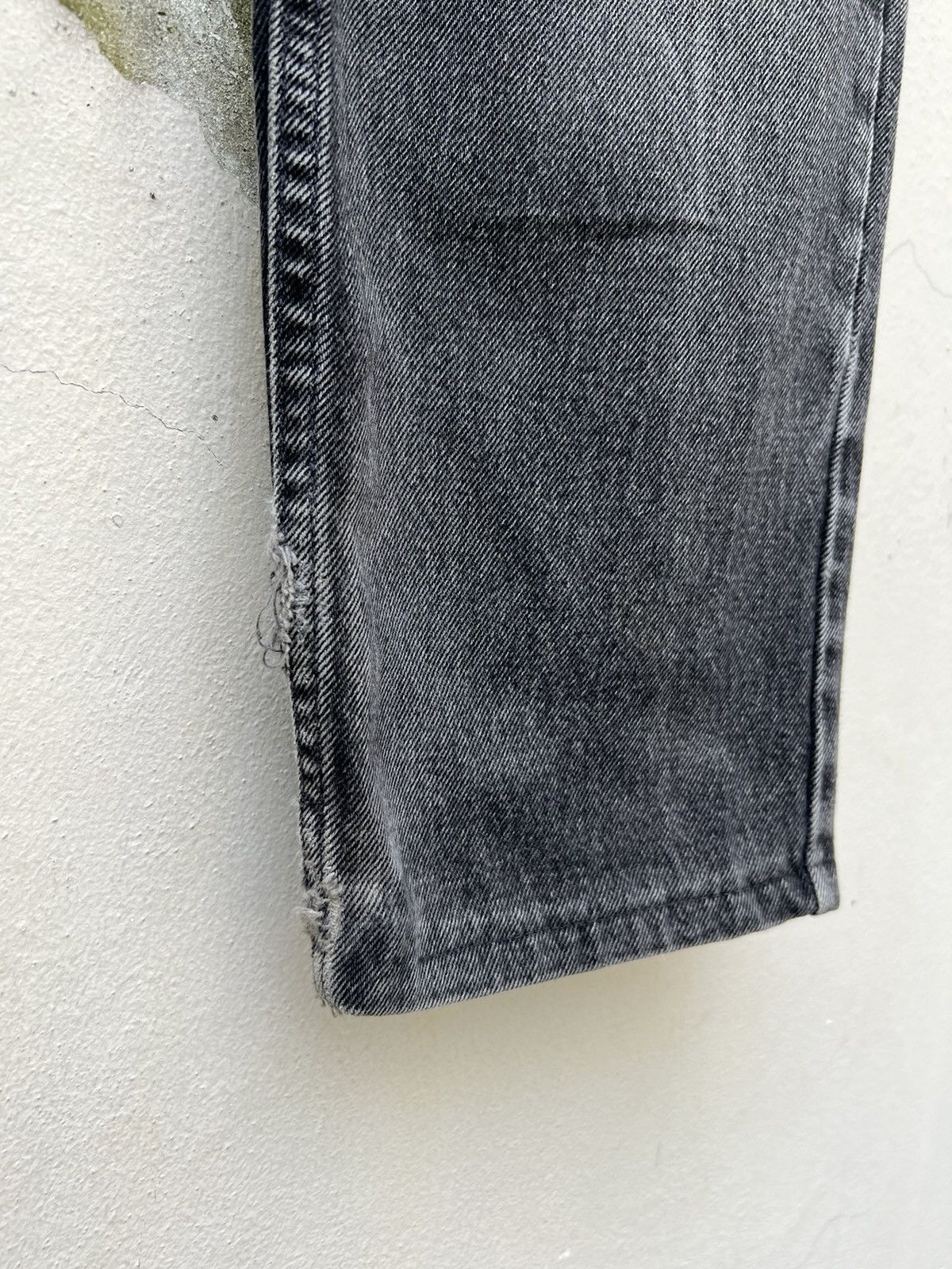 Levi's 1993 Levi’s 550 Orange Tab Sun Fade Black Denim Baggy Jeans Size US 34 / EU 50 - 14 Thumbnail