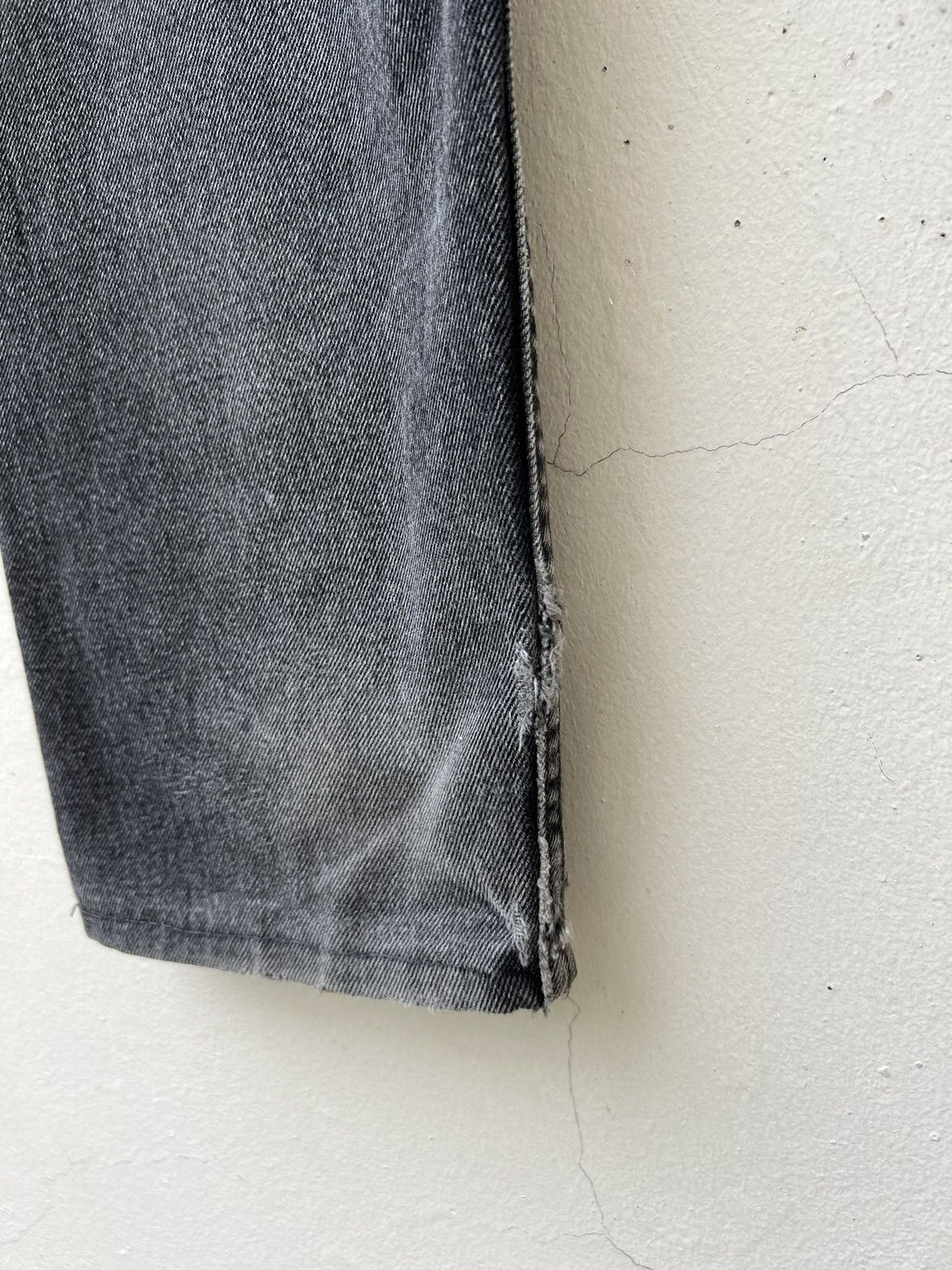 Levi's 1993 Levi’s 550 Orange Tab Sun Fade Black Denim Baggy Jeans Size US 34 / EU 50 - 18 Thumbnail