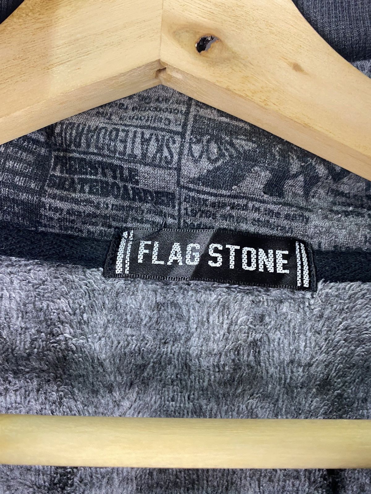 Girl Skateboards Vtg FullPrint Heighten Curiosity with Hidden Hoodie Sweater Size US S / EU 44-46 / 1 - 7 Thumbnail