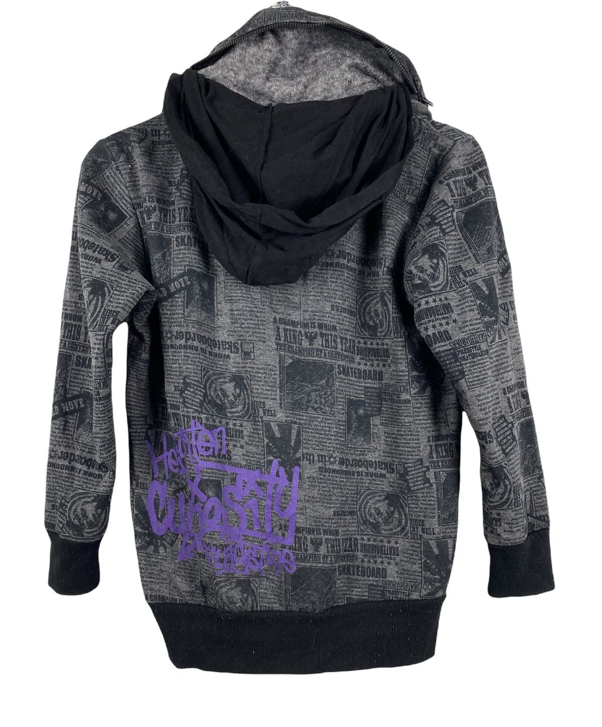 Girl Skateboards Vtg FullPrint Heighten Curiosity with Hidden Hoodie Sweater Size US S / EU 44-46 / 1 - 3 Thumbnail
