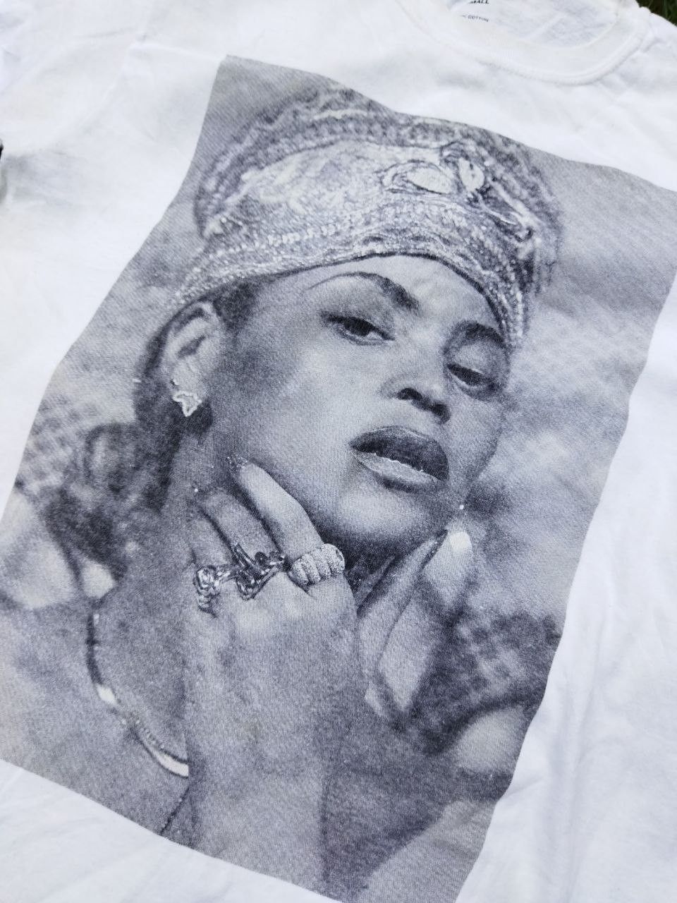 Band Tees Beyonce Photo Print Tees - Size S Size US S / EU 44-46 / 1 - 3 Thumbnail