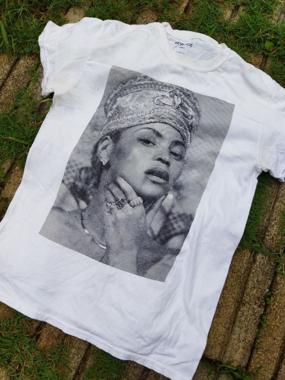 Band Tees Beyonce Photo Print Tees - Size S Size US S / EU 44-46 / 1 - 2 Thumbnail