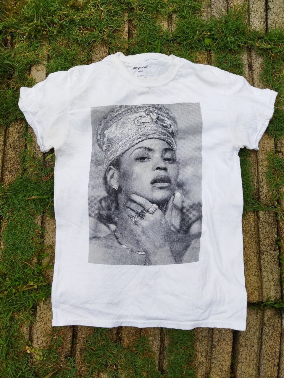 Band Tees Beyonce Photo Print Tees - Size S Size US S / EU 44-46 / 1 - 1 Thumbnail