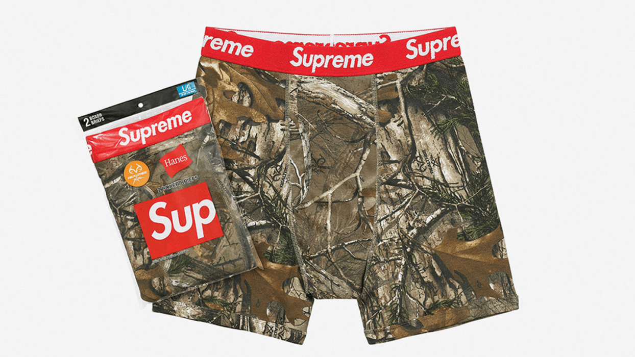 Supreme [size small] Supreme x Hanes Realtree Camo boxer briefs