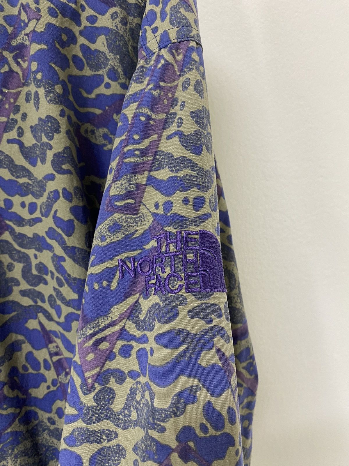 The North Face The North Face Light Jacket Abstract Art Design Size US M / EU 48-50 / 2 - 7 Thumbnail