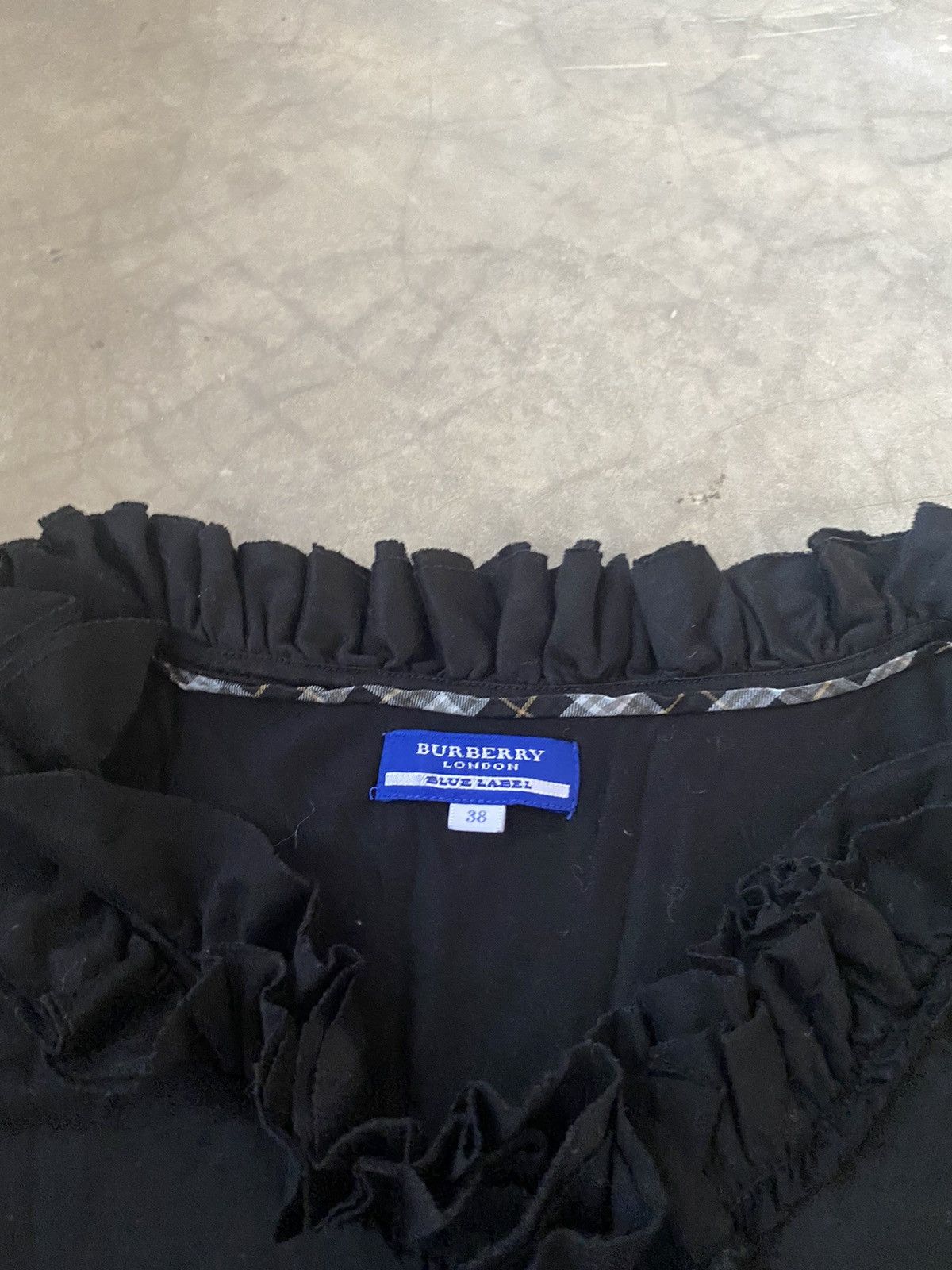 Burberry × Designer Steals💥 Burberry Tee Size XS / US 0-2 / IT 36-38 - 3 Thumbnail