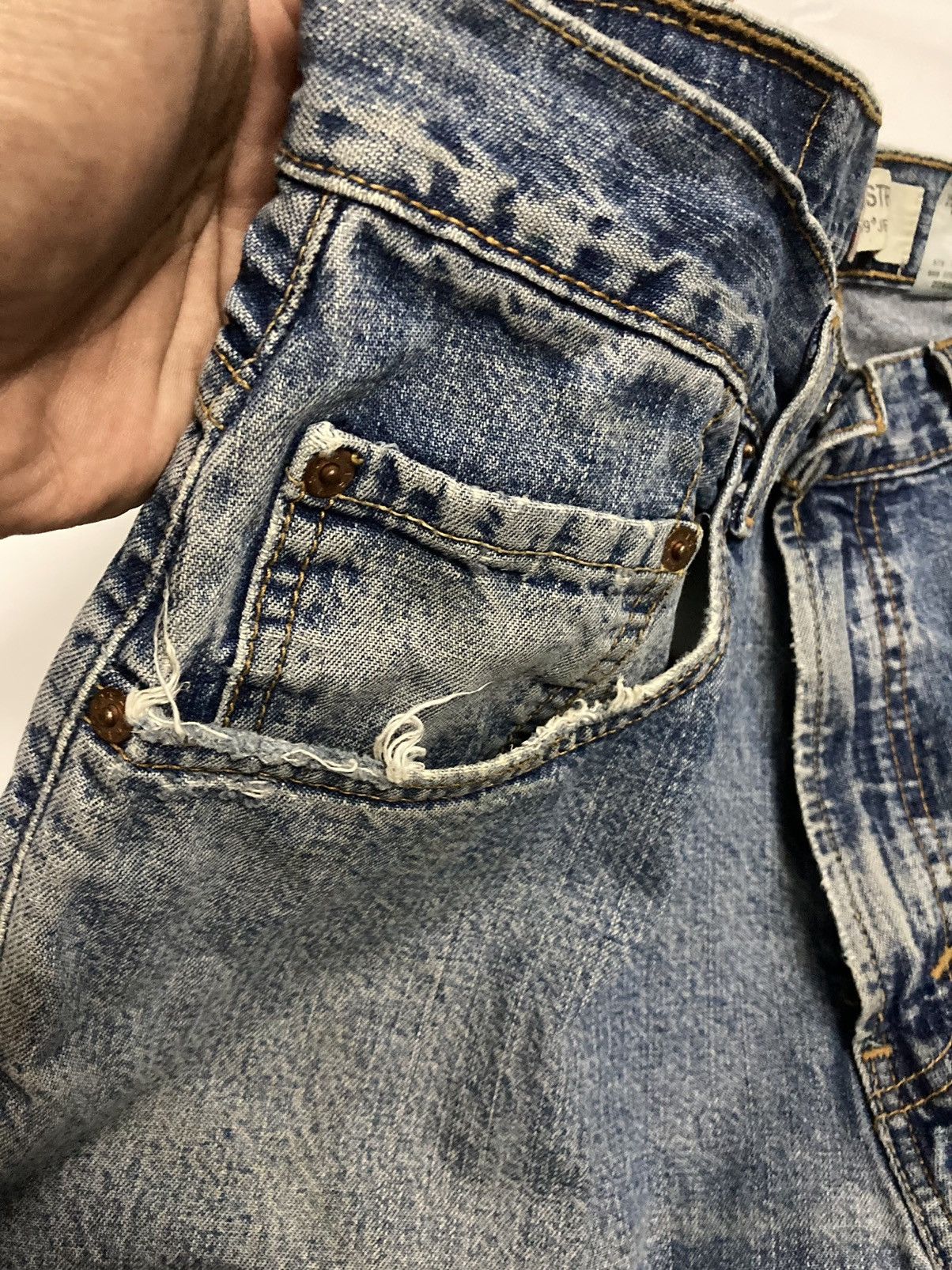 Levi's Levis 569 Loose Straight Fit Custom Distressed Jeans Size US 34 / EU 50 - 12 Thumbnail