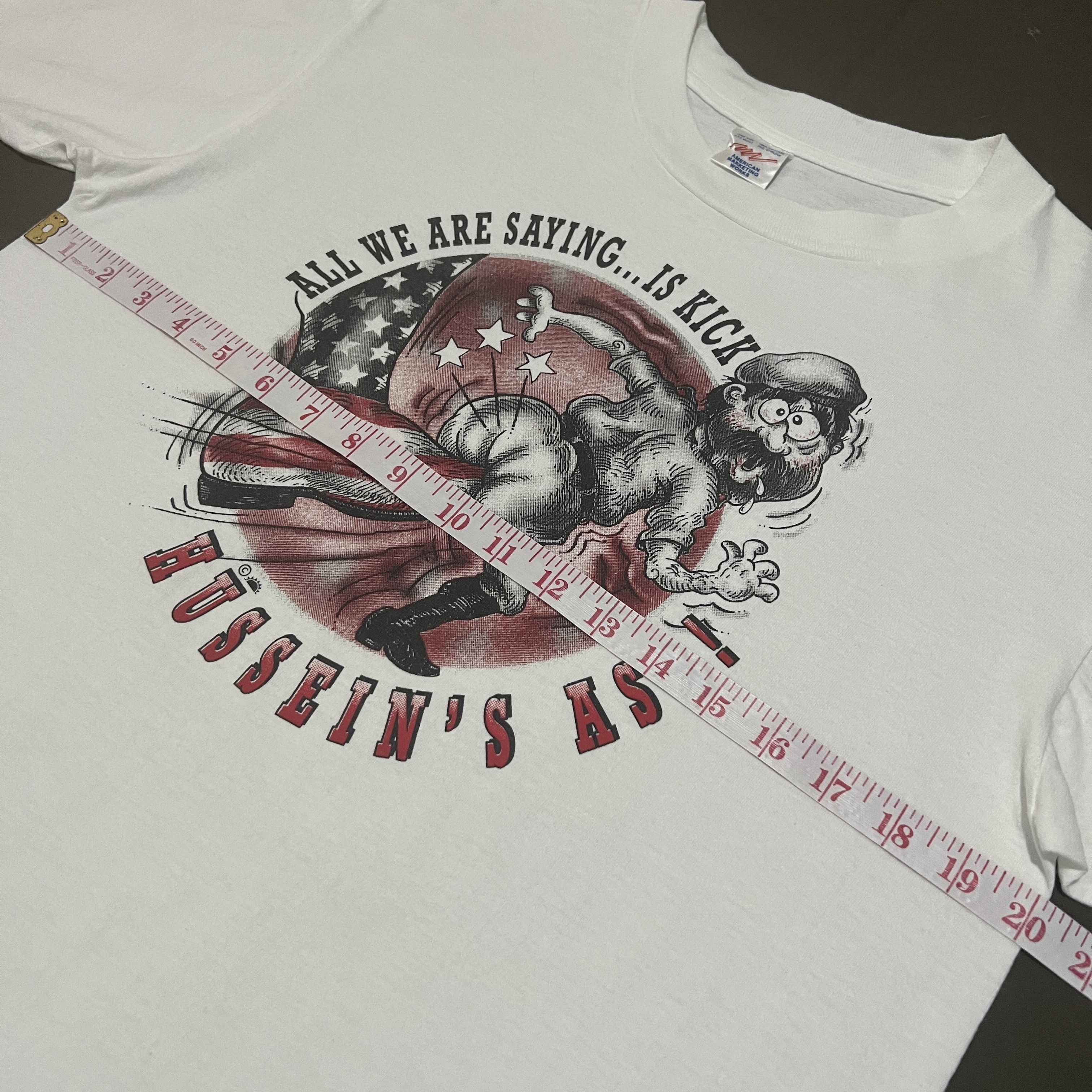 Vintage Vintage 90s All We are saying is kick Saddam Hussein Ass Size US M / EU 48-50 / 2 - 6 Thumbnail
