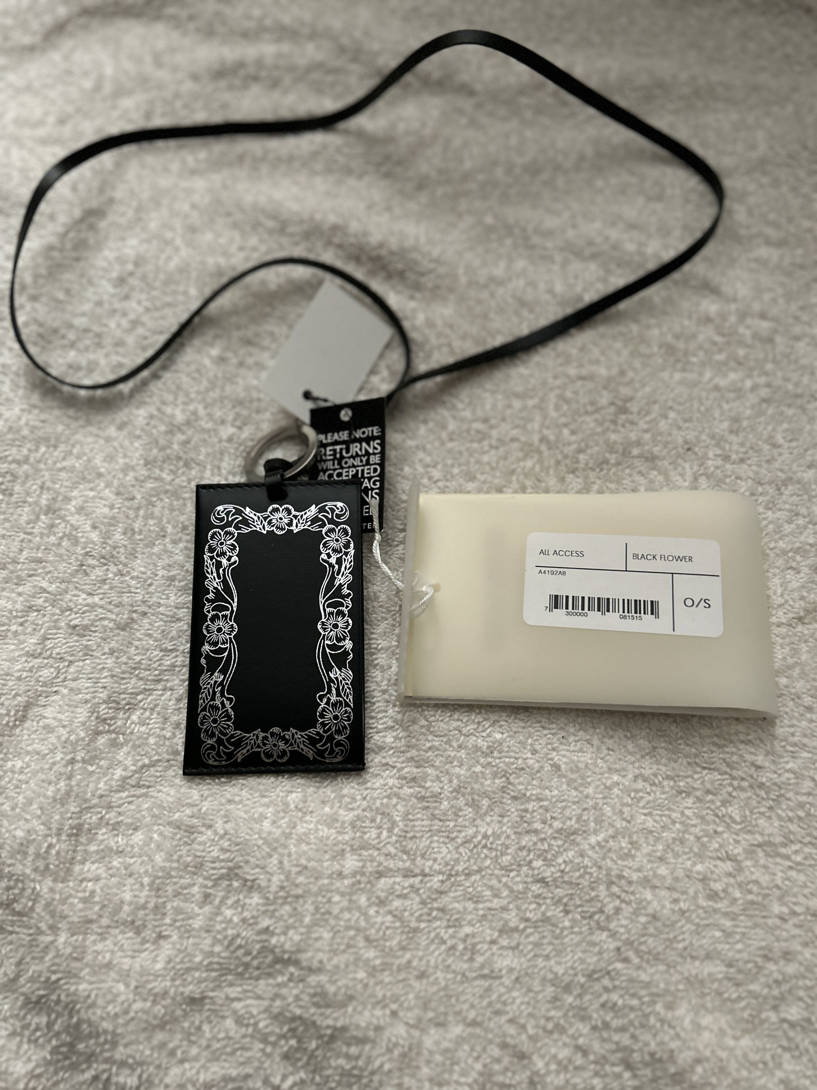 floral access cardholder wallet lanyard black print flower