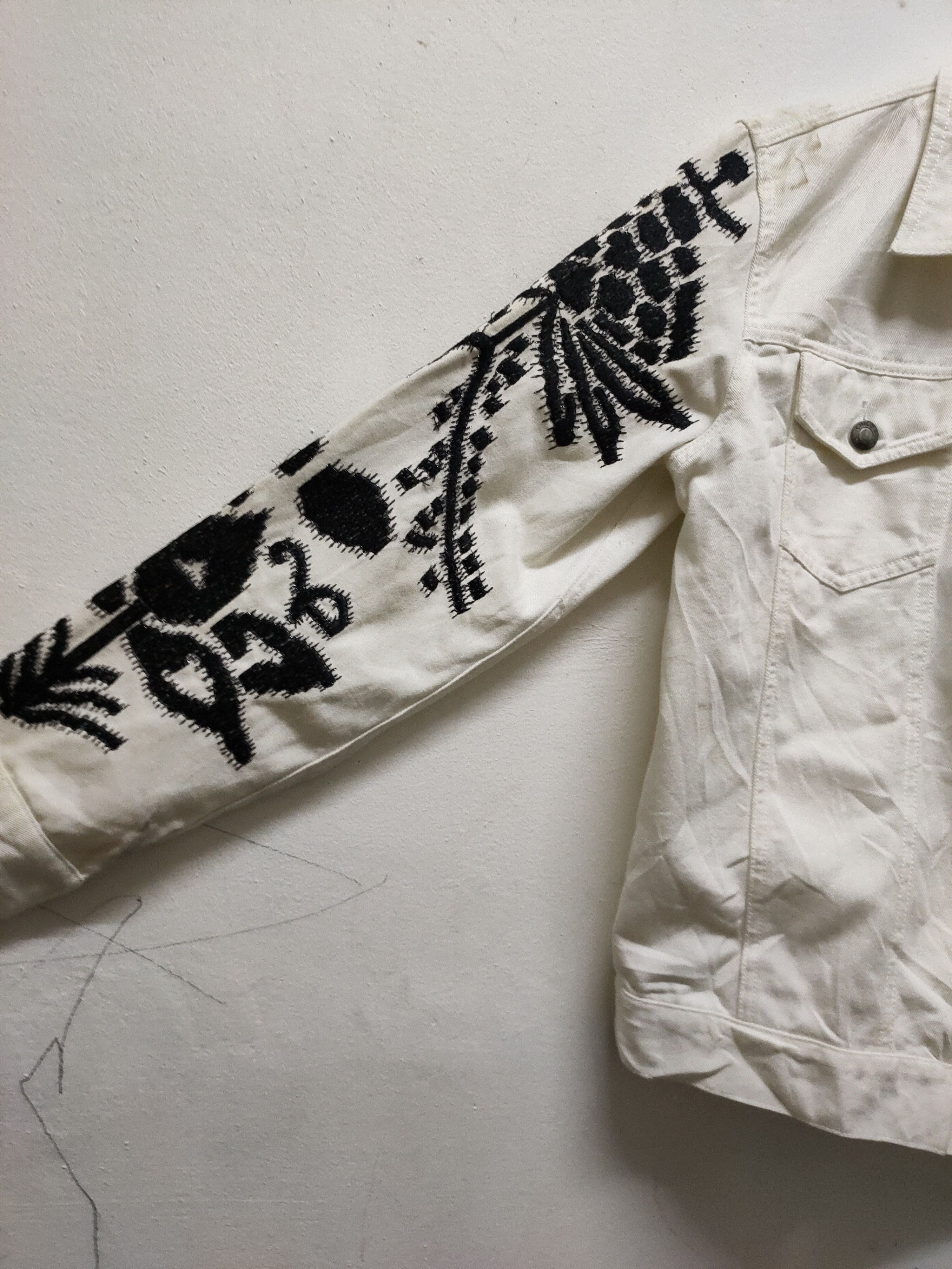 Vintage Chicos jacket jeans denim Western embroidered sleeve Size US M / EU 48-50 / 2 - 14 Thumbnail