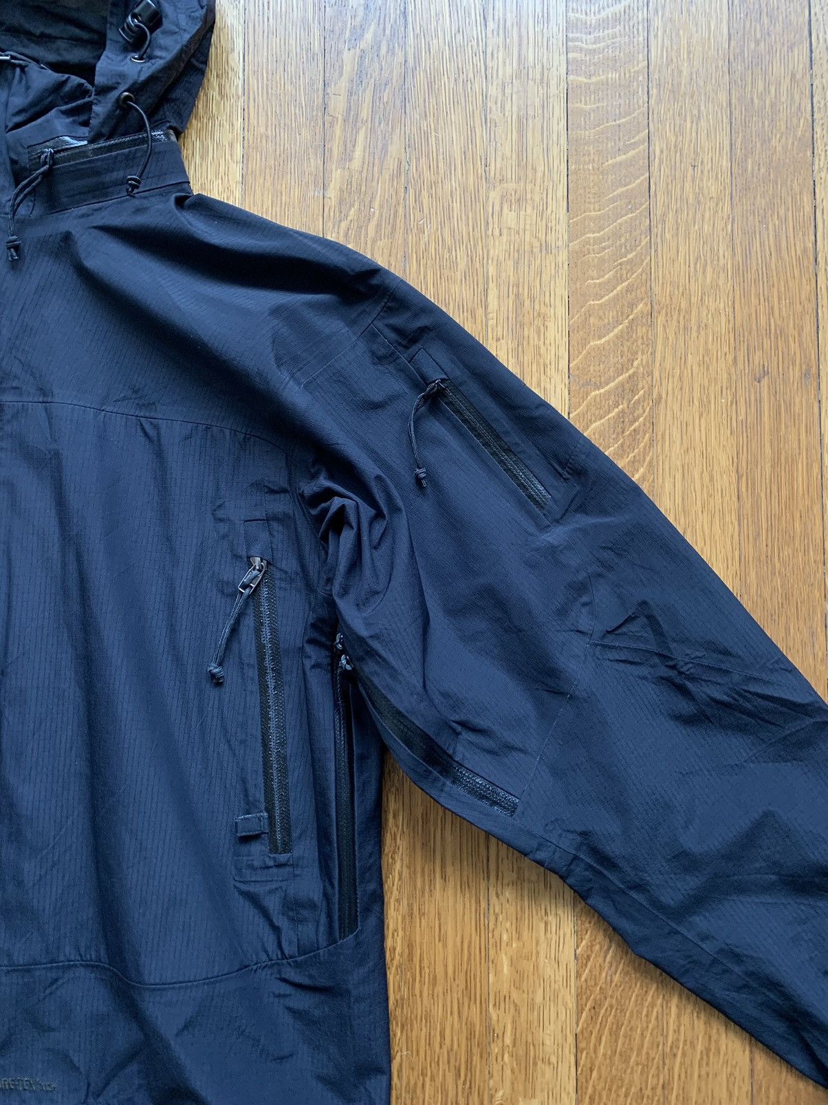 Goretex Black MEC Goretex Shell Jacket Veilance Rain Coat Small Size US S / EU 44-46 / 1 - 11 Thumbnail
