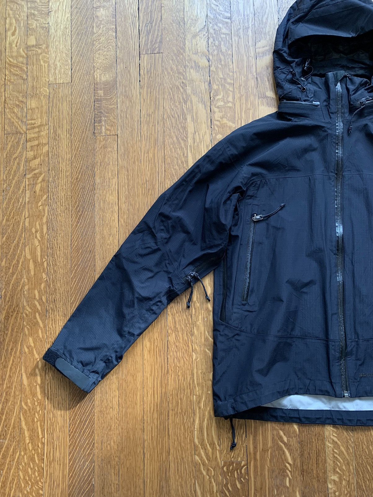 Goretex Black MEC Goretex Shell Jacket Veilance Rain Coat Small Size US S / EU 44-46 / 1 - 13 Thumbnail