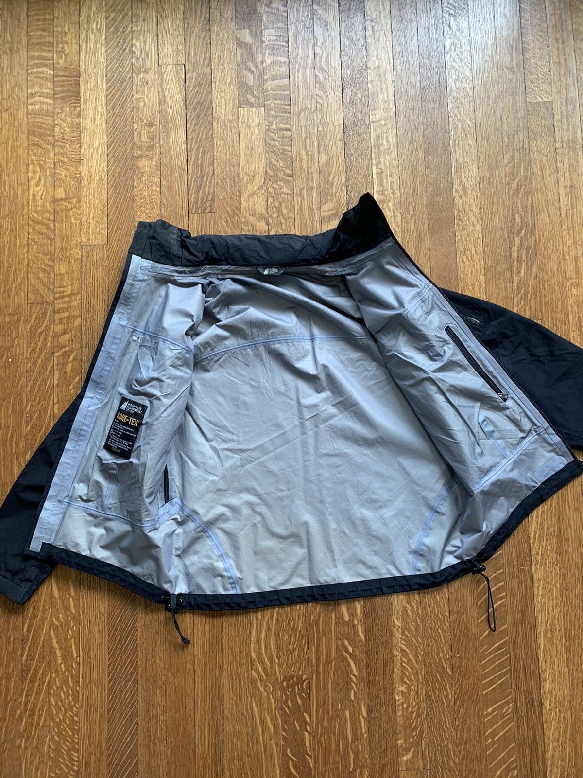 Goretex Black MEC Goretex Shell Jacket Veilance Rain Coat Small Size US S / EU 44-46 / 1 - 6 Thumbnail