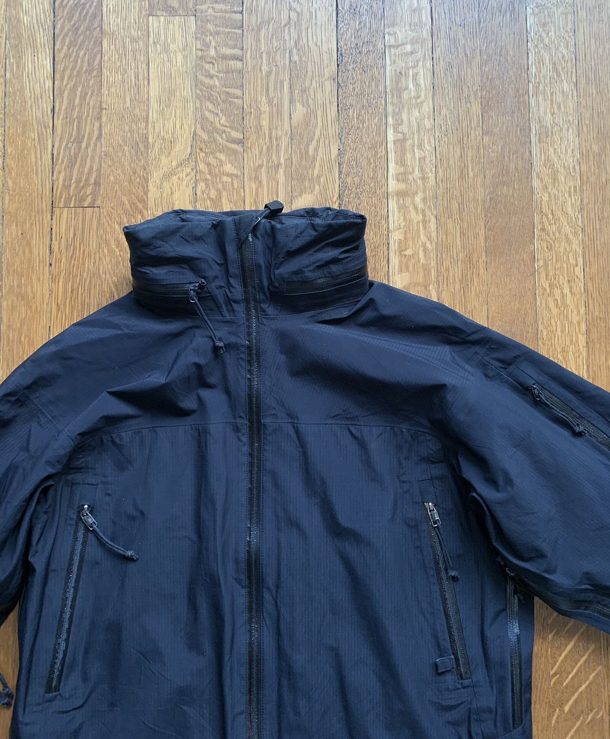 Goretex Black MEC Goretex Shell Jacket Veilance Rain Coat Small Size US S / EU 44-46 / 1 - 5 Thumbnail